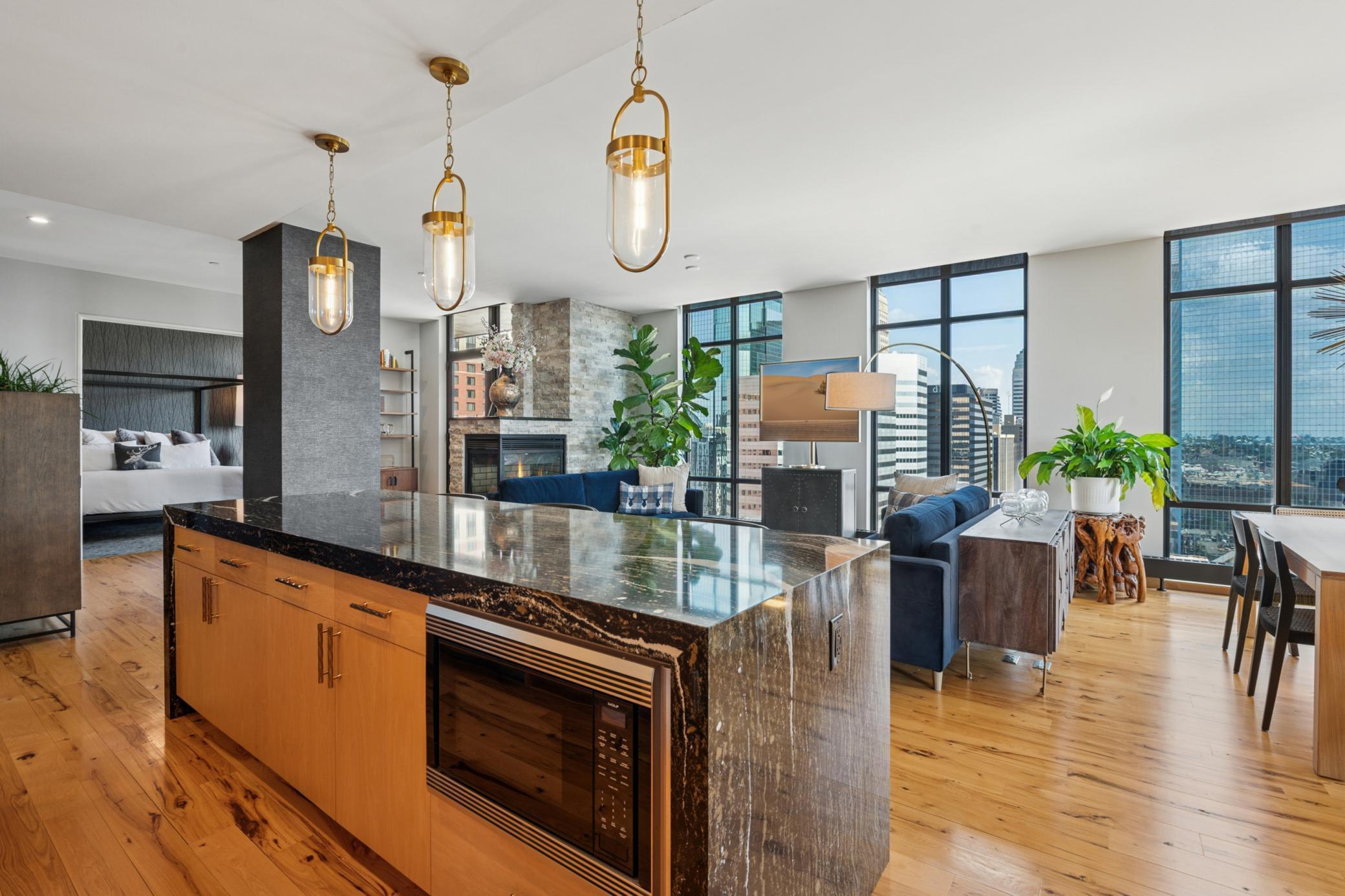 201 S 11th Street Unit: 1630