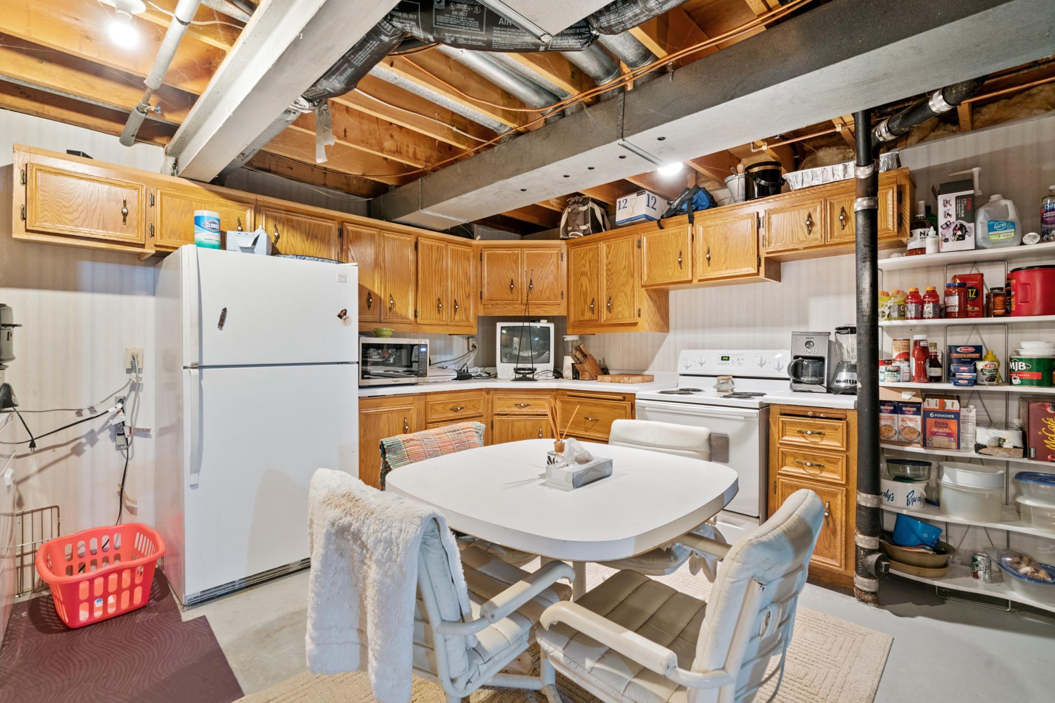5923 Abbott Court