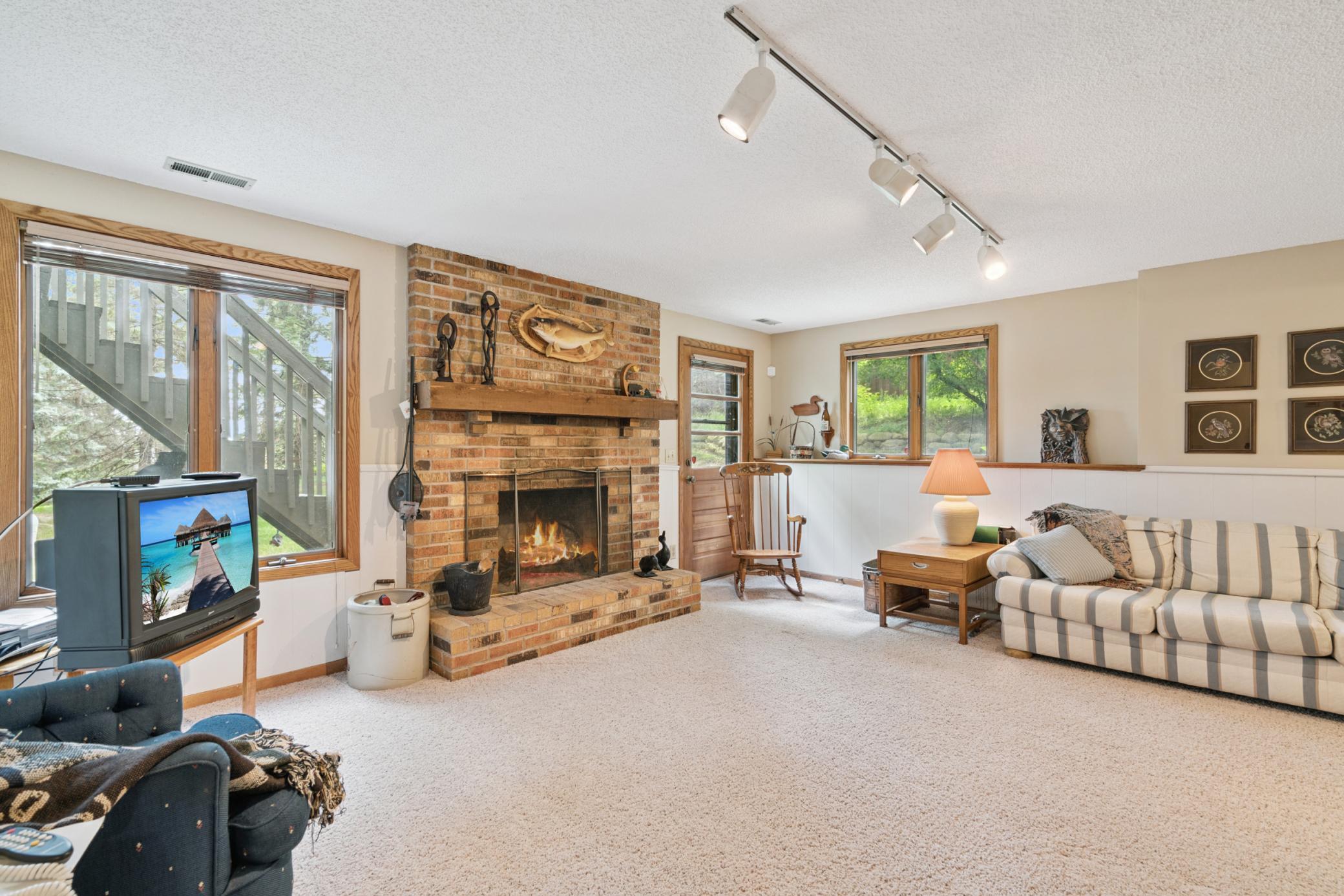 5923 Abbott Court