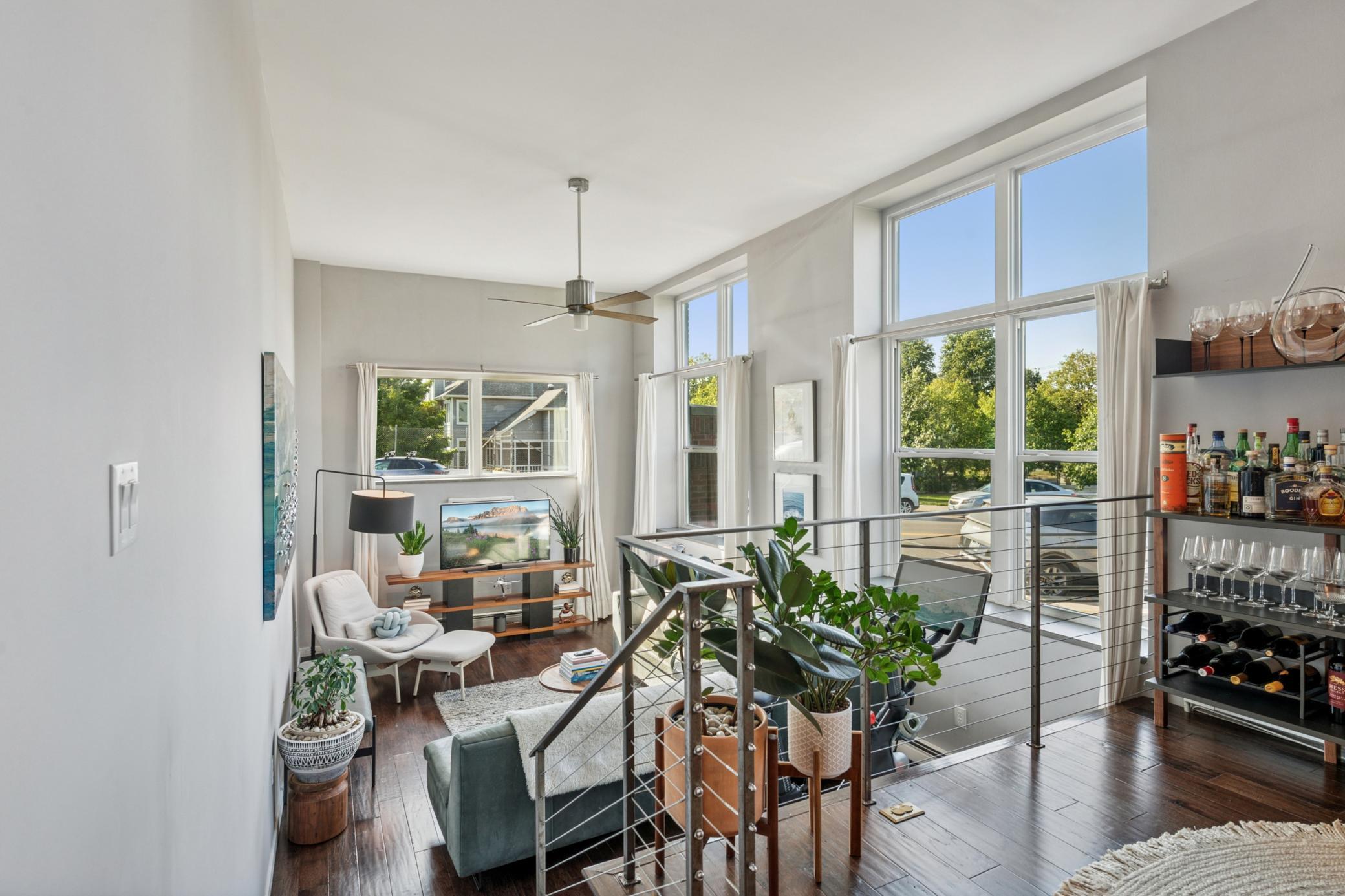 215 7th Street NE Unit: 209