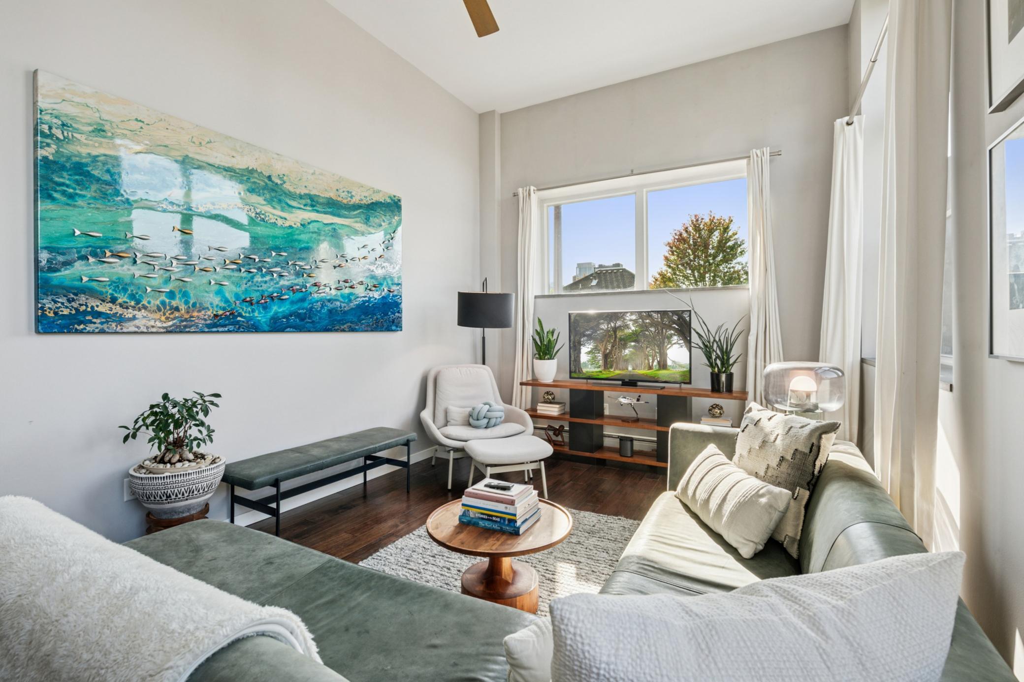 215 7th Street NE Unit: 209