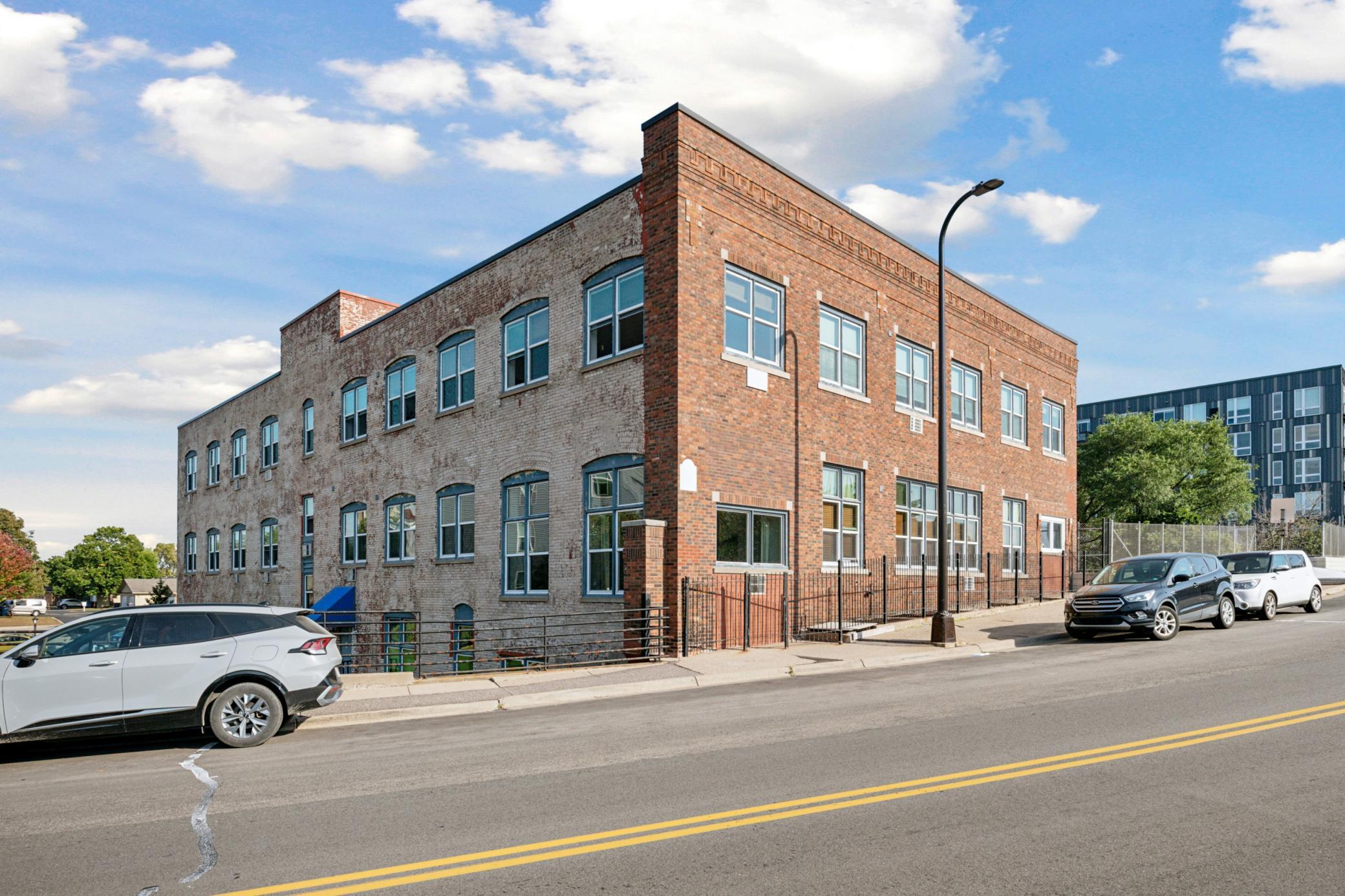215 7th Street NE Unit: 209
