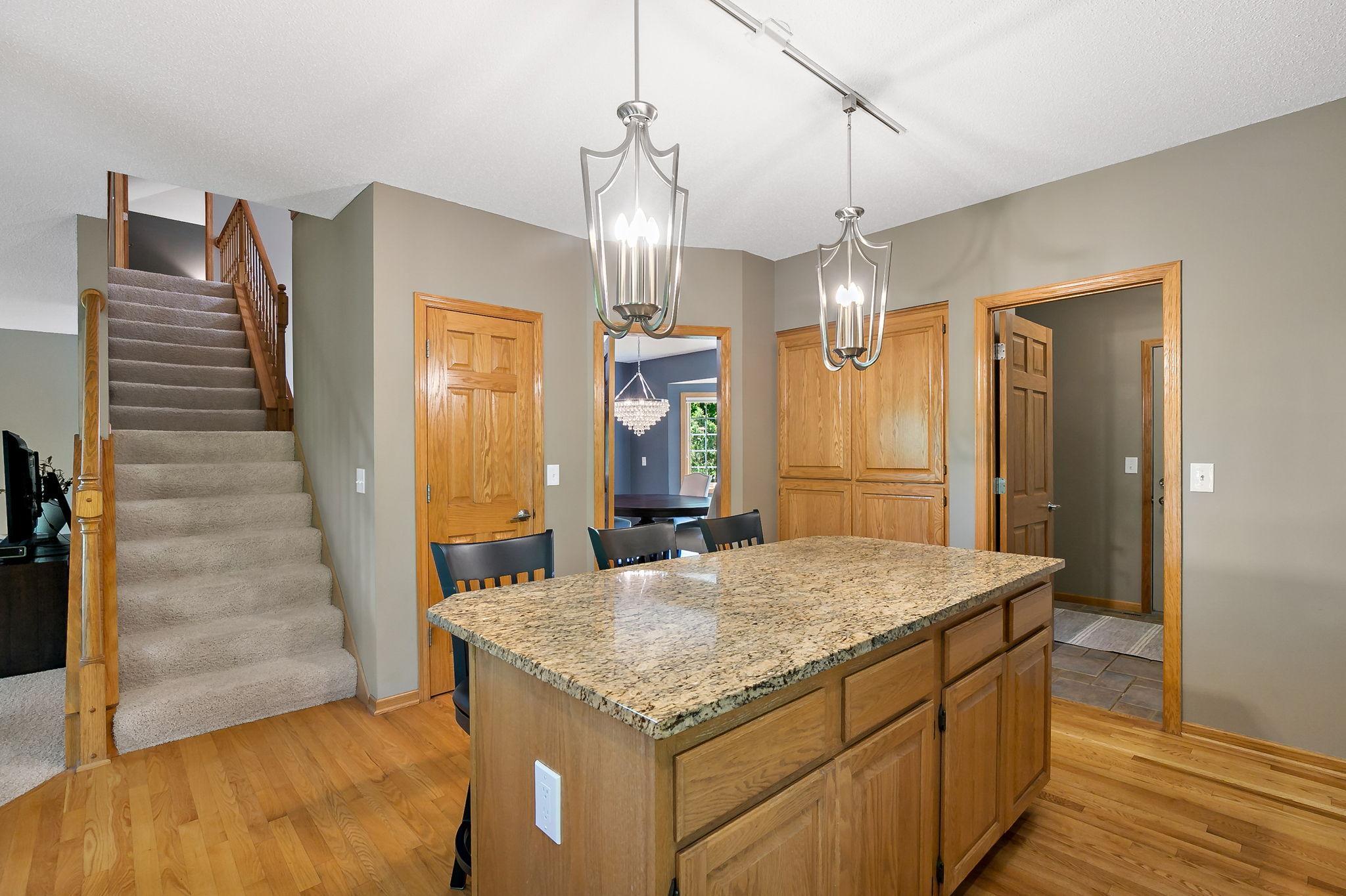 8879 Sylvan Ridge