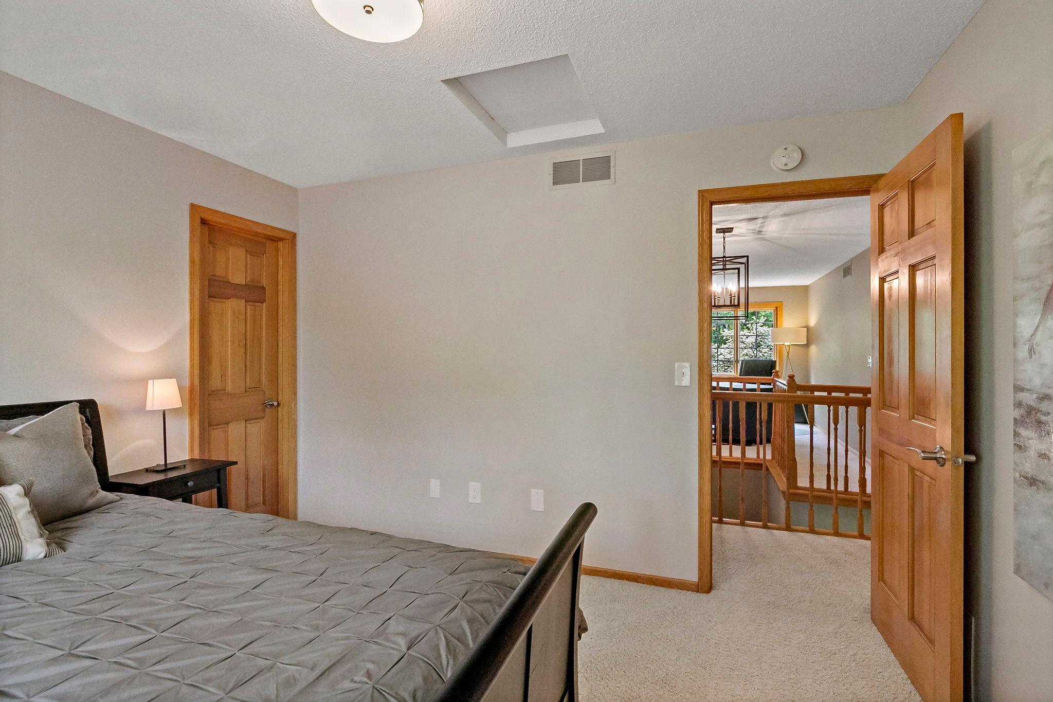 8879 Sylvan Ridge