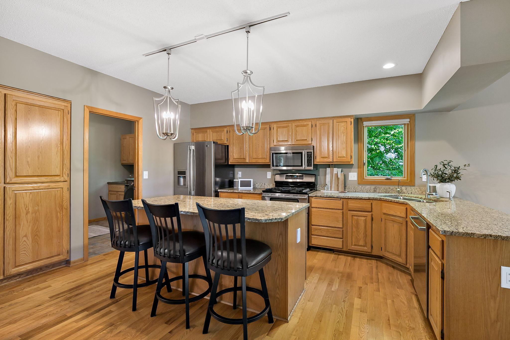 8879 Sylvan Ridge