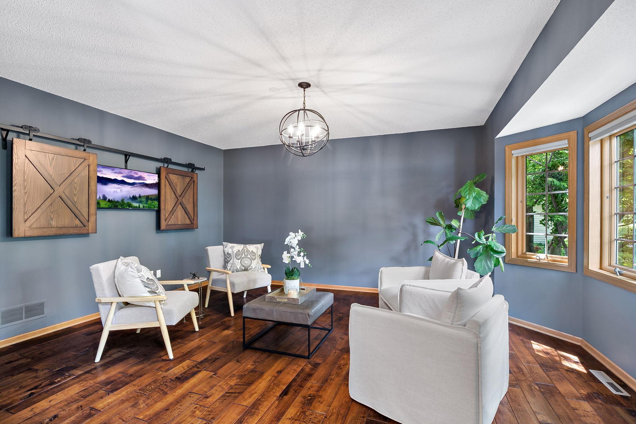 8879 Sylvan Ridge