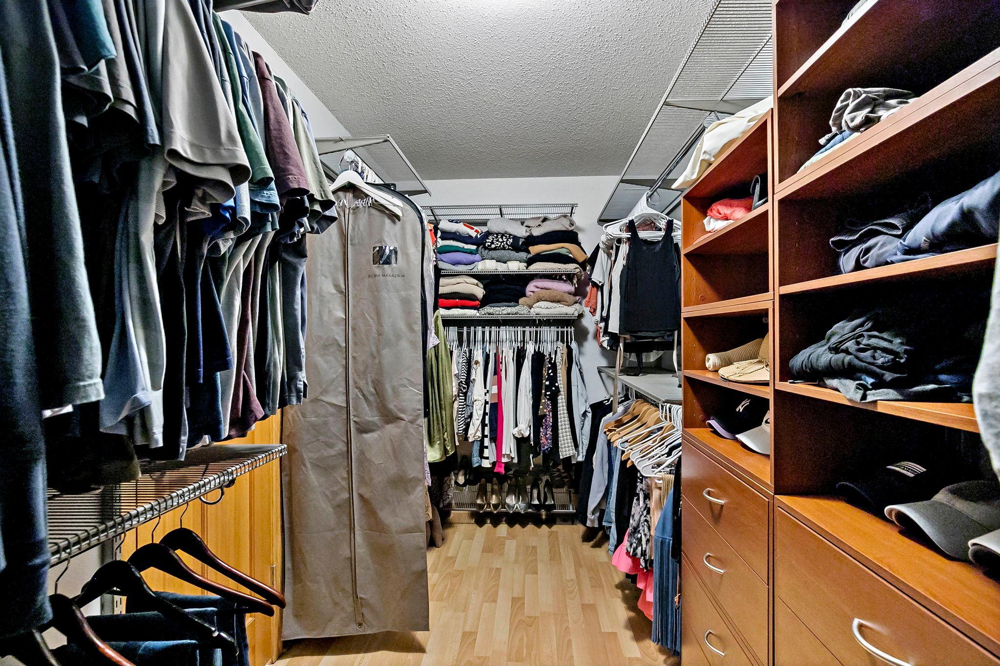 8879 Sylvan Ridge