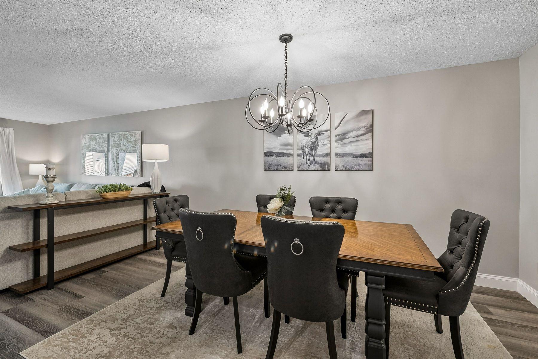 10540 43rd Avenue N Unit: 103