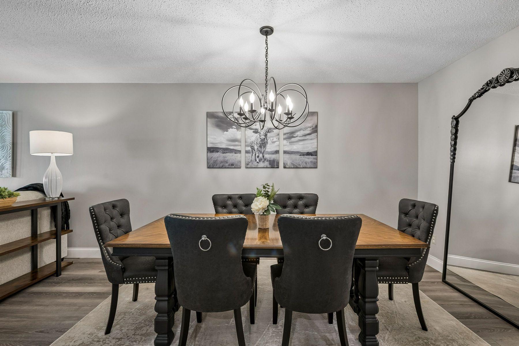 10540 43rd Avenue N Unit: 103