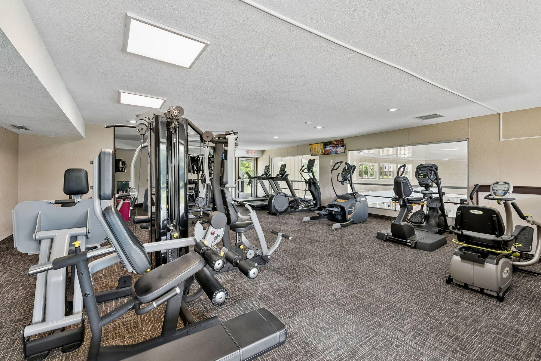 10540 43rd Avenue N Unit: 103