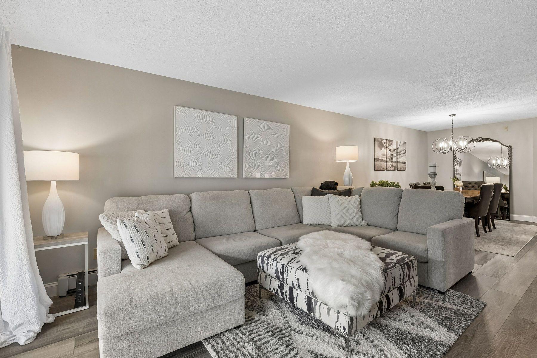 10540 43rd Avenue N Unit: 103