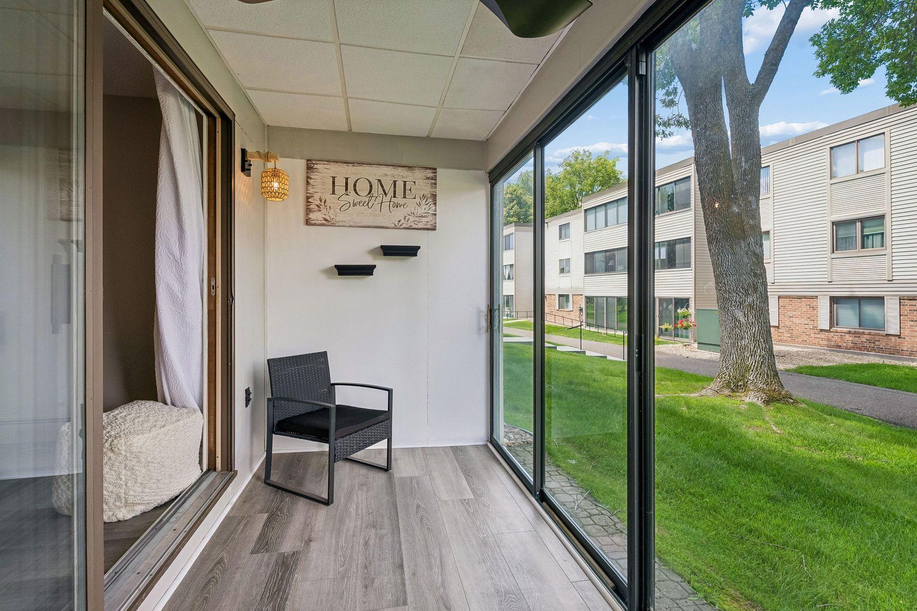 10540 43rd Avenue N Unit: 103