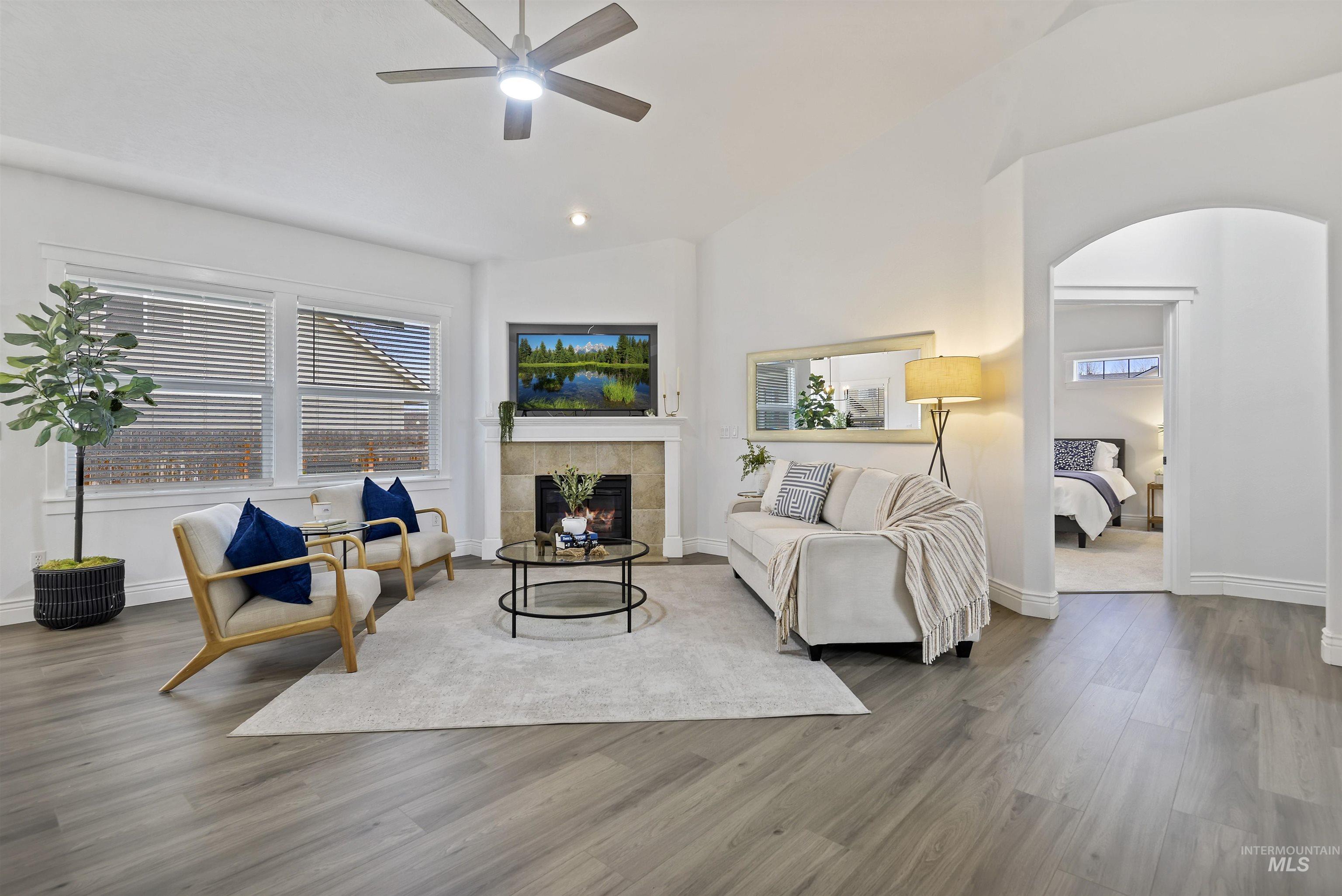 721 S Hydra Avenue
