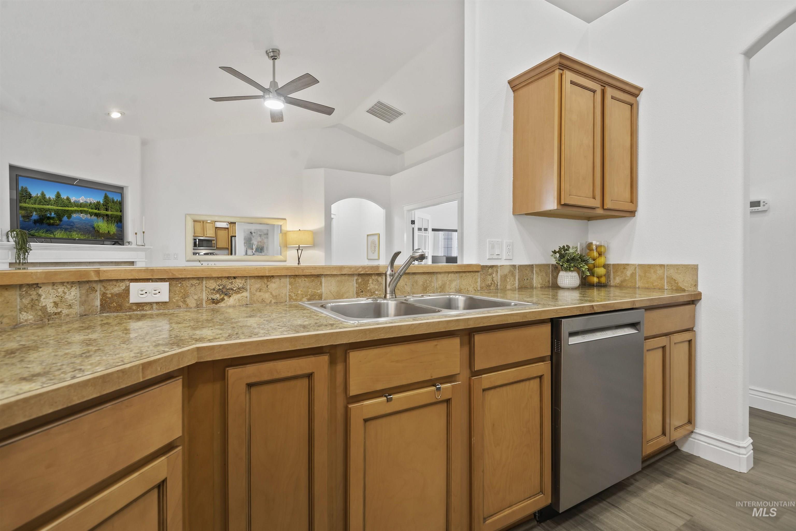 721 S Hydra Avenue