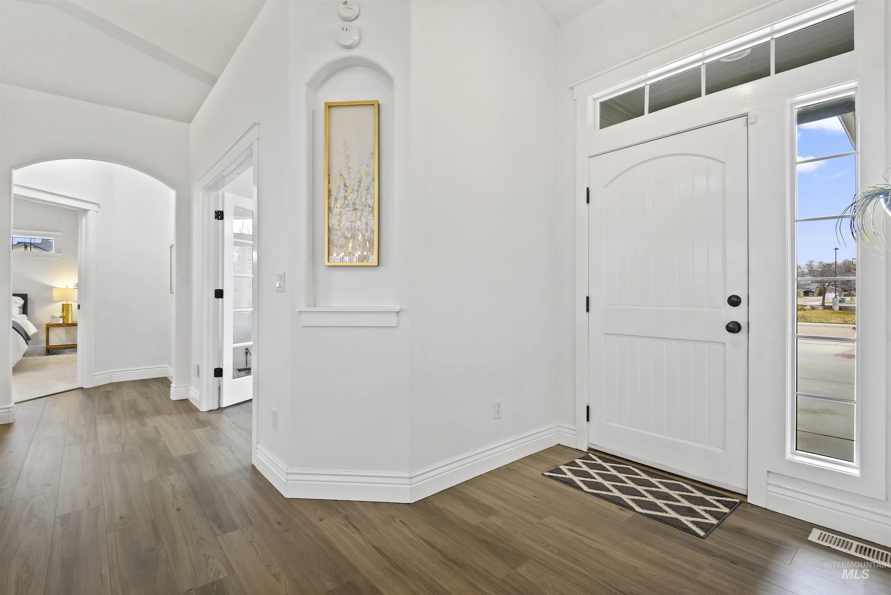 721 S Hydra Avenue
