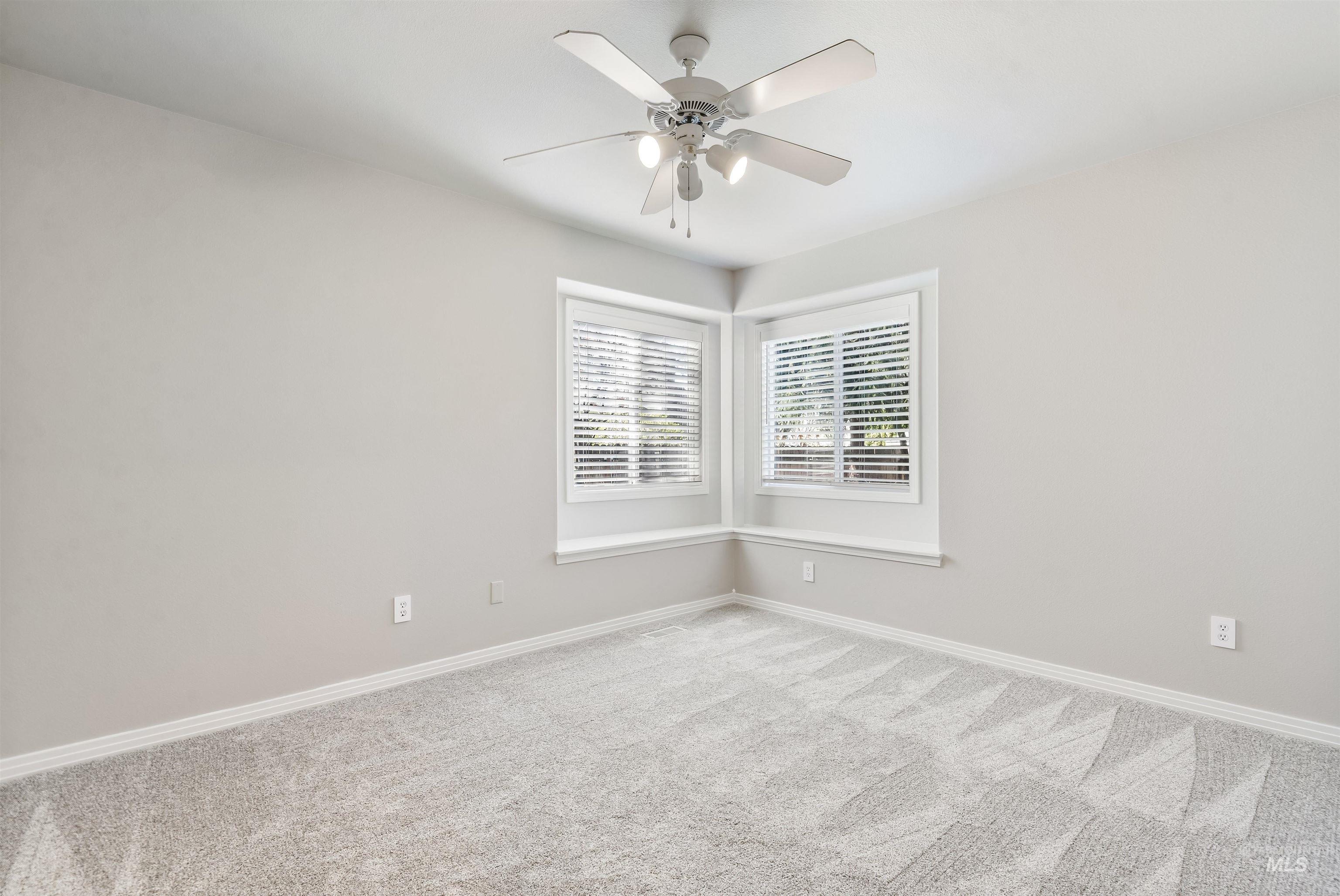 12823 W Roseglen Court