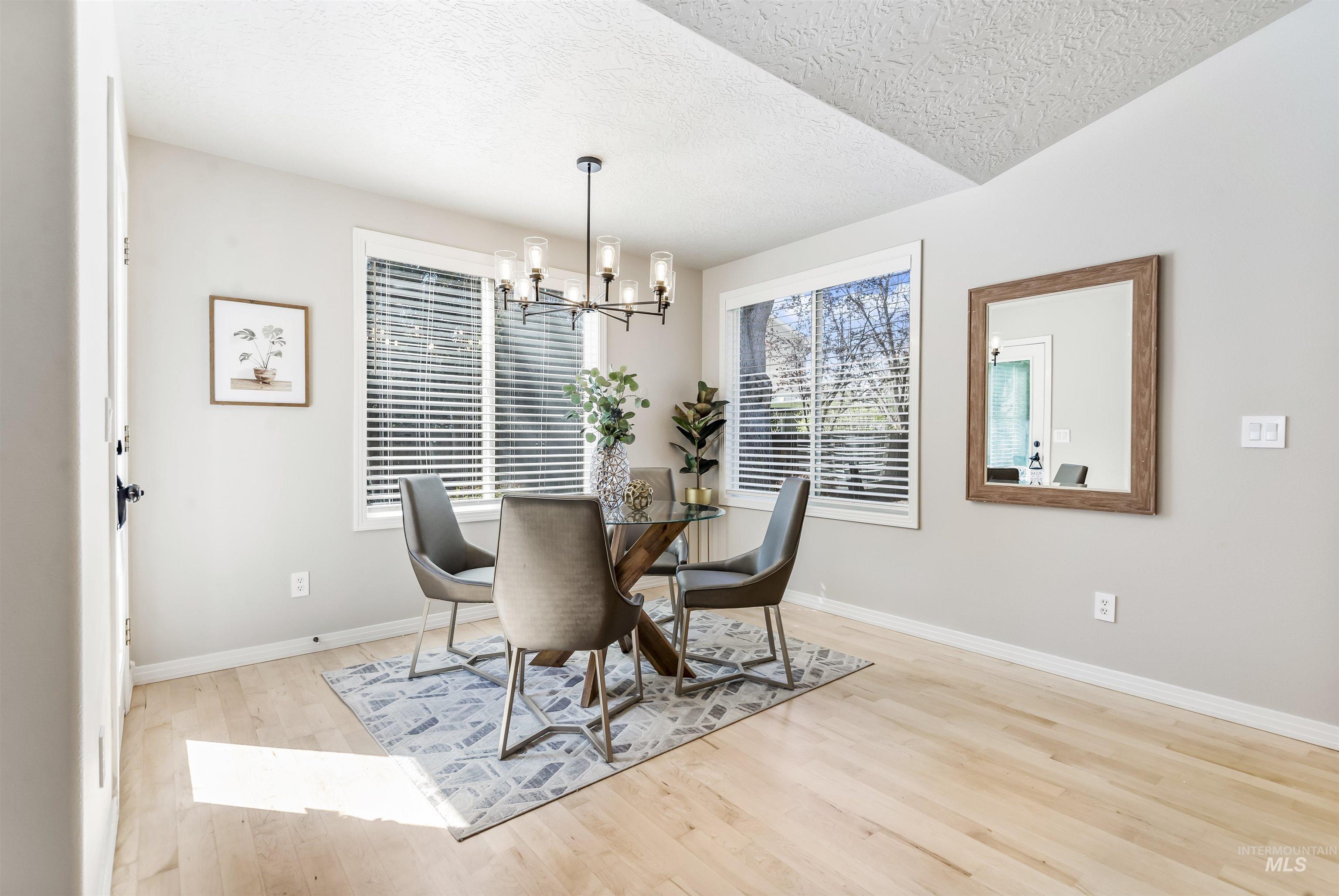12823 W Roseglen Court