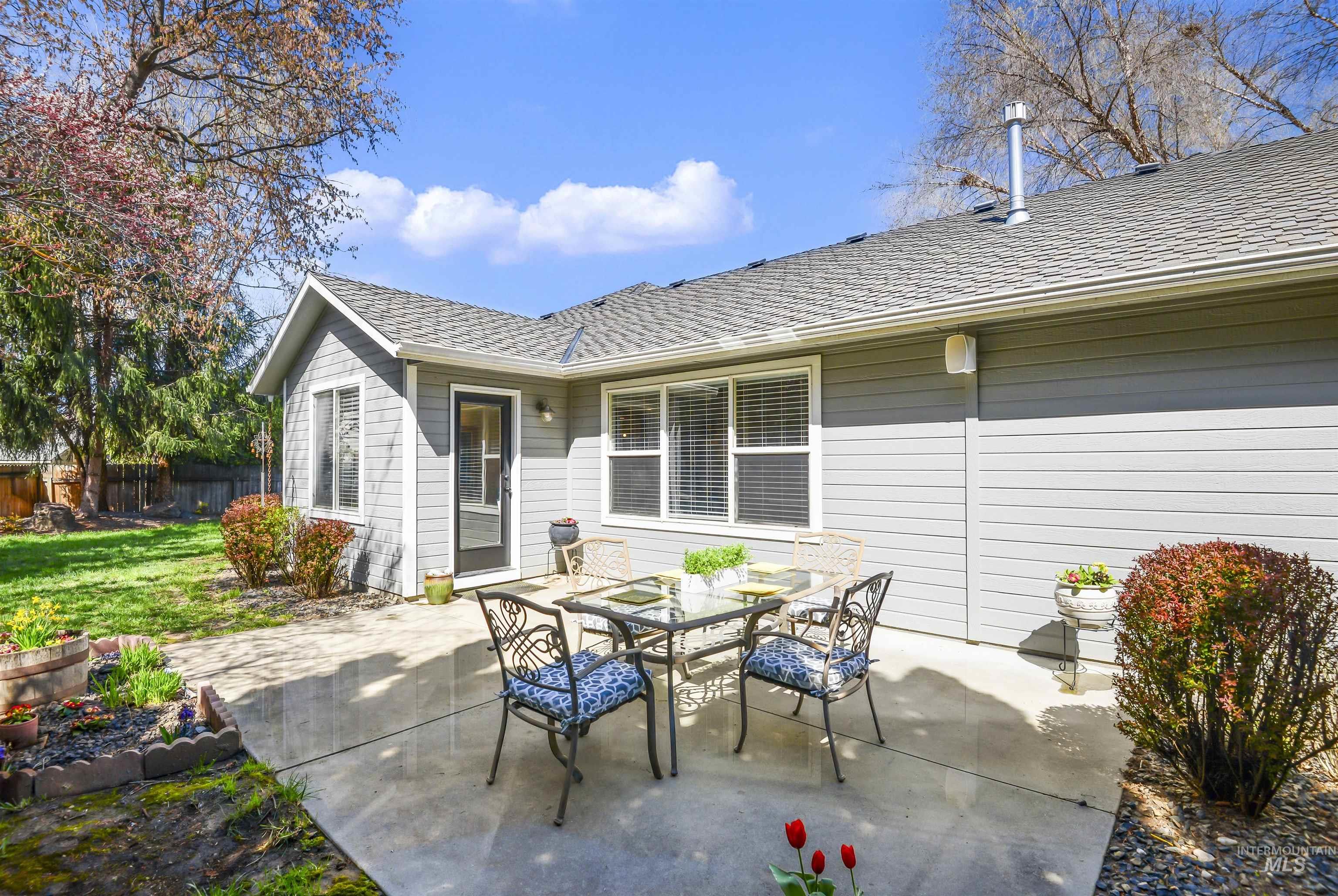 12823 W Roseglen Court