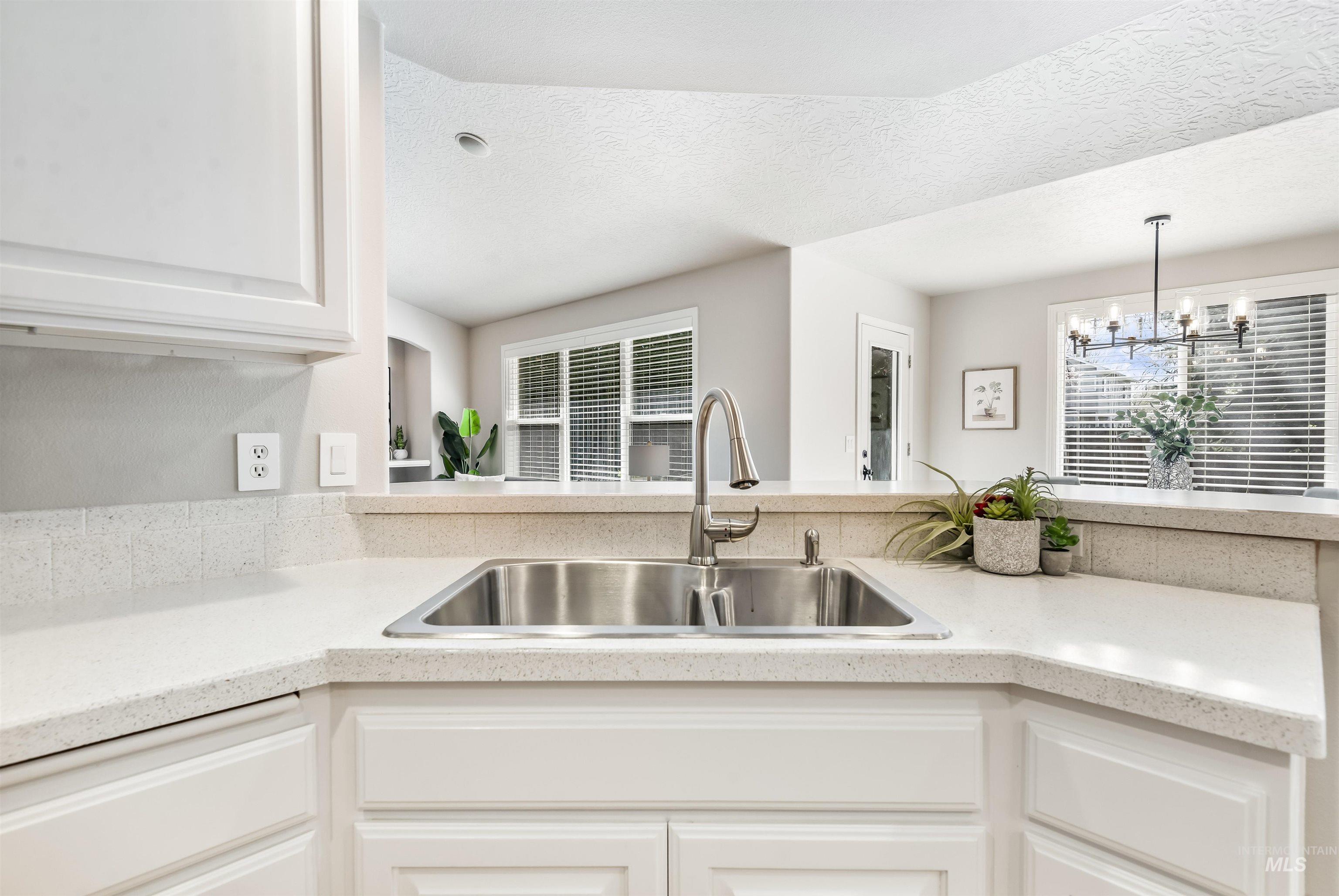 12823 W Roseglen Court