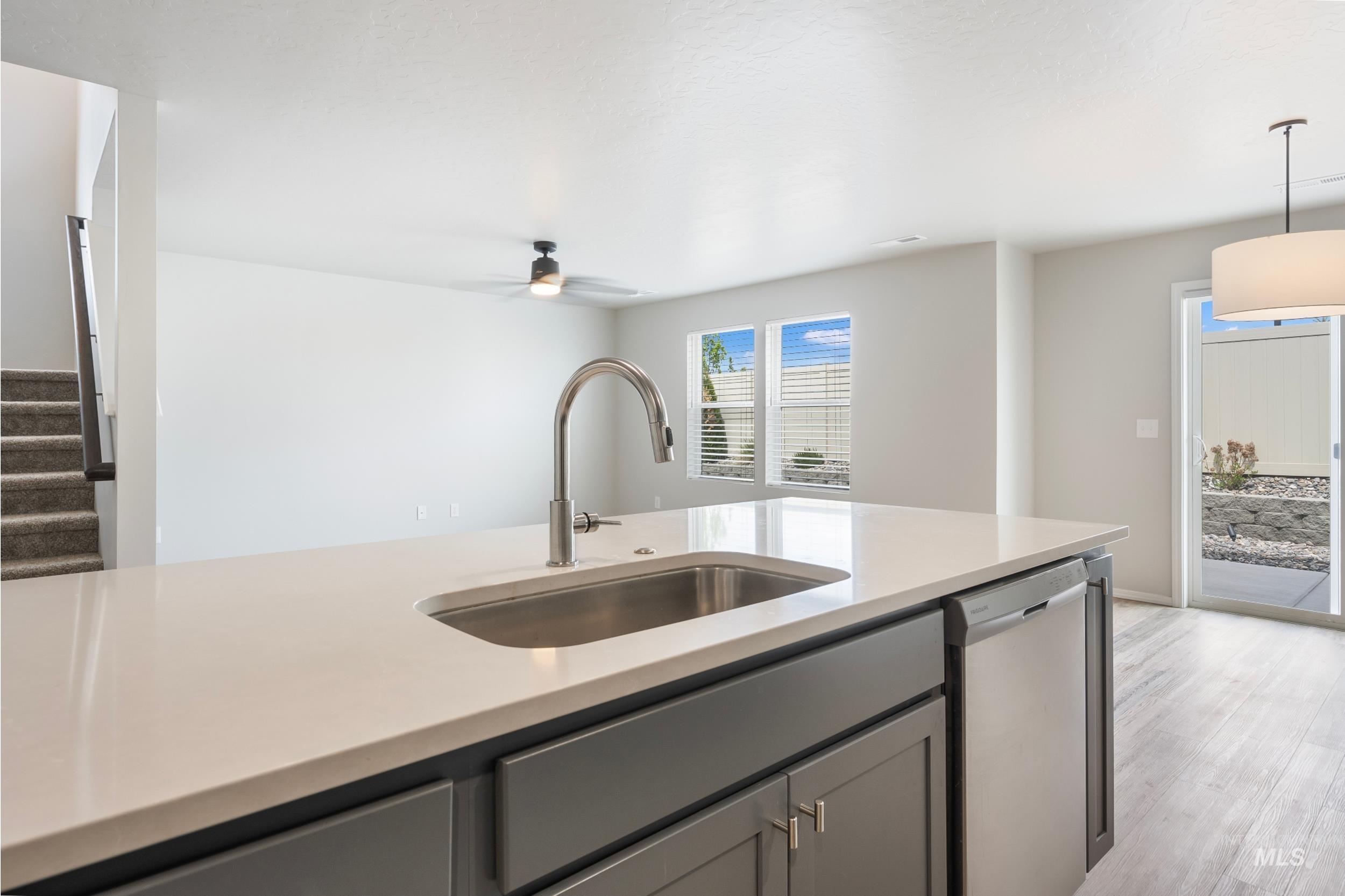 1498 W Cub River Drive