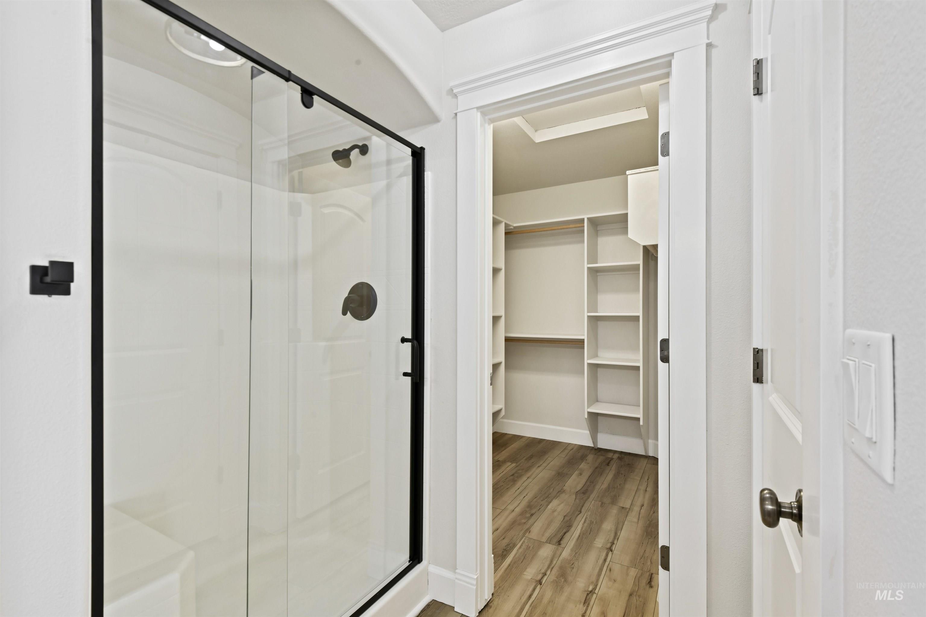 1363 E Village Green St