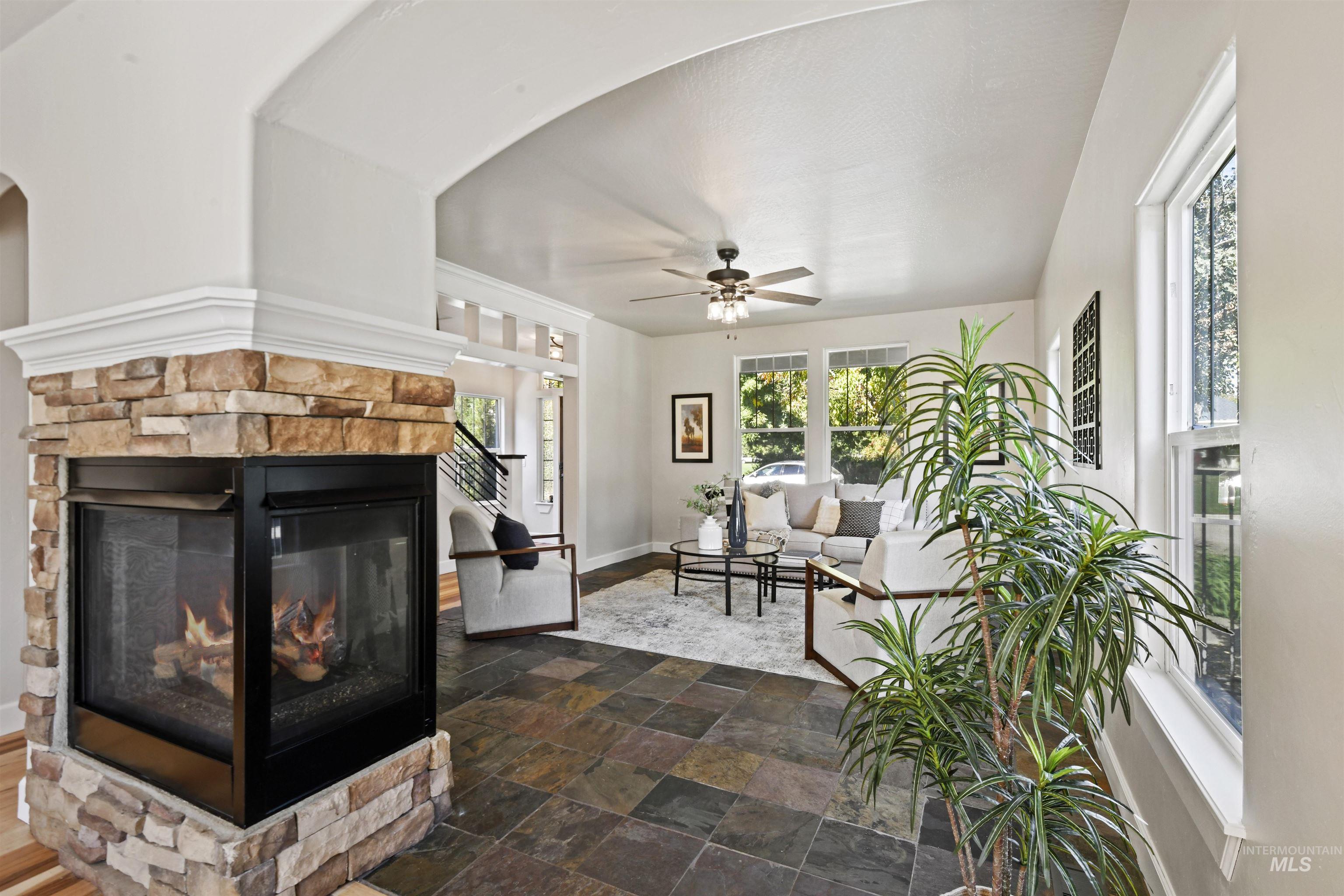 1363 E Village Green St