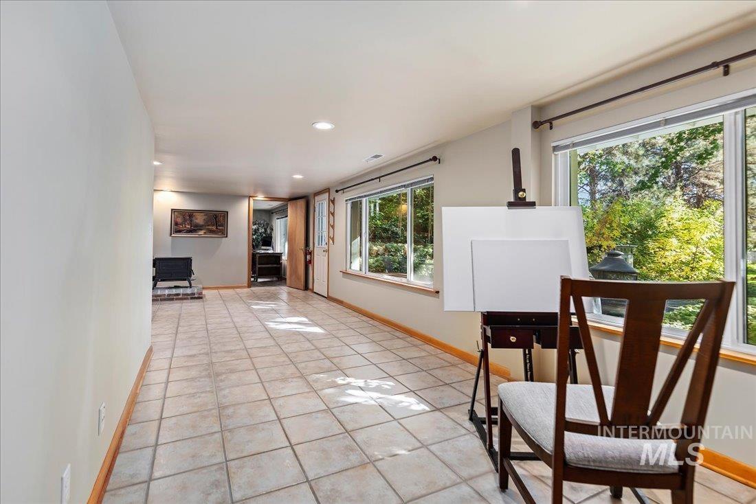 1923 E Bobs Drive