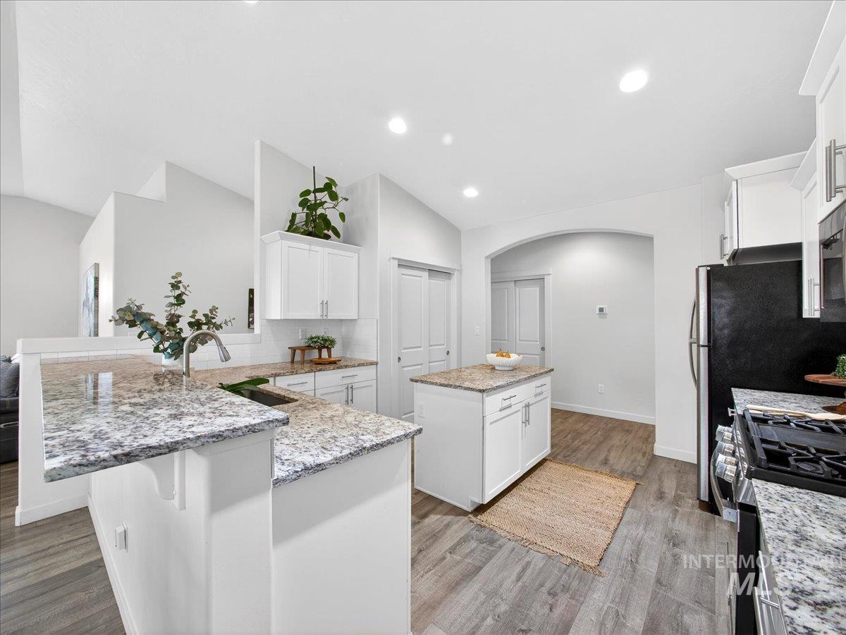 181 S Bing Court