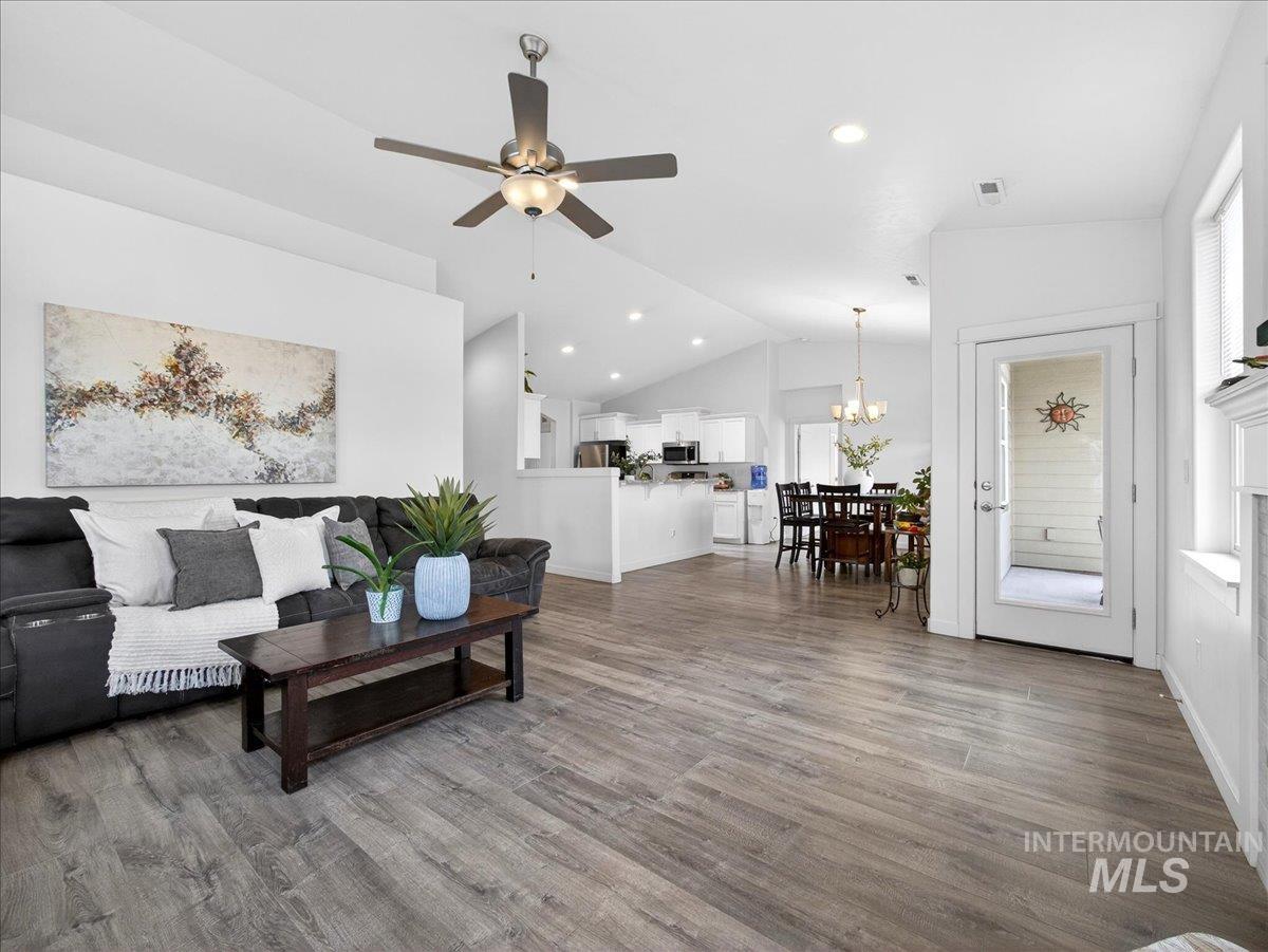 181 S Bing Court