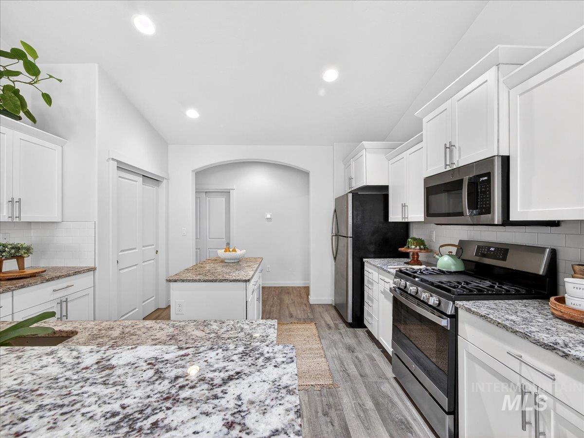 181 S Bing Court