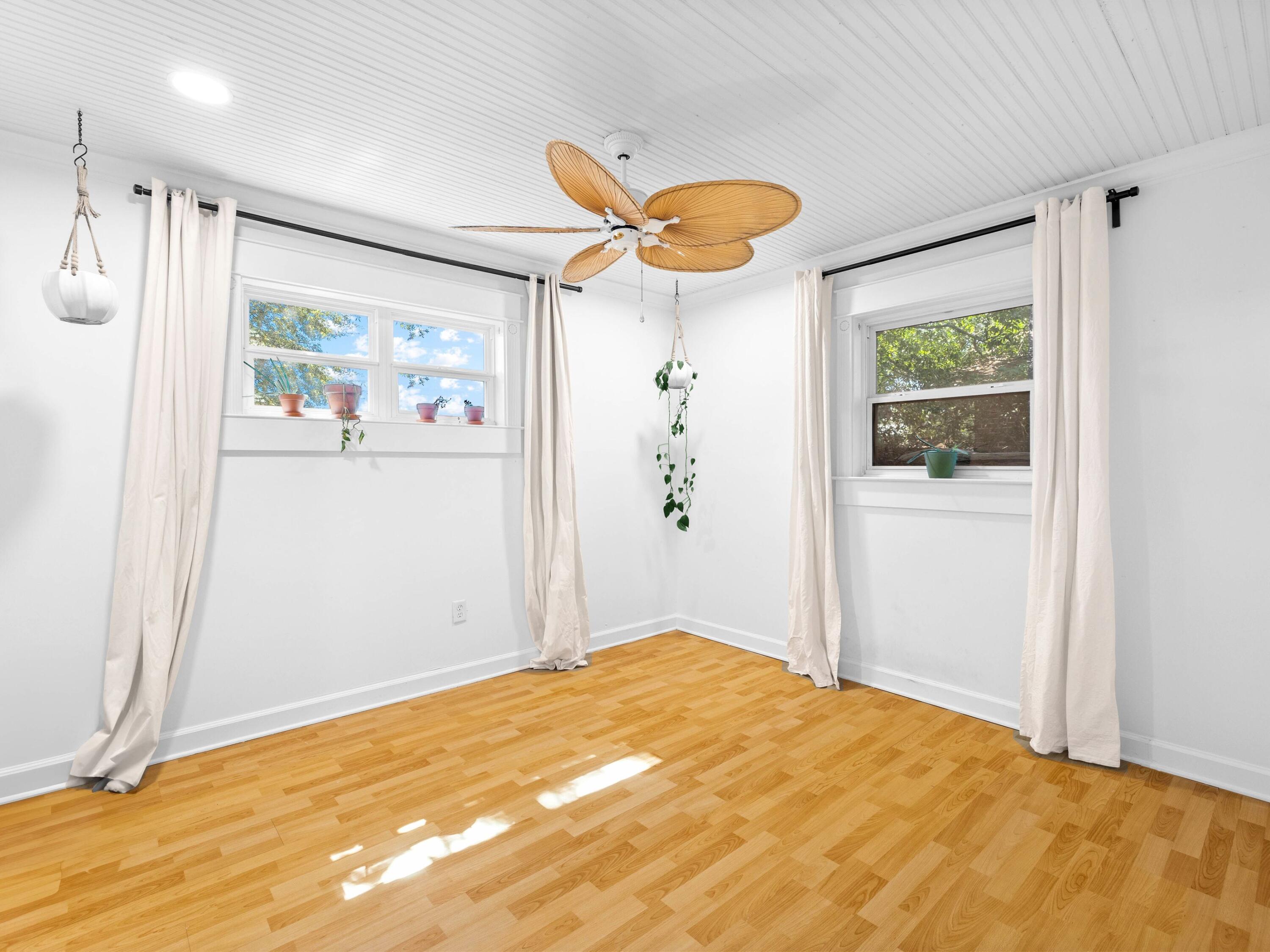 38 Barracuda St