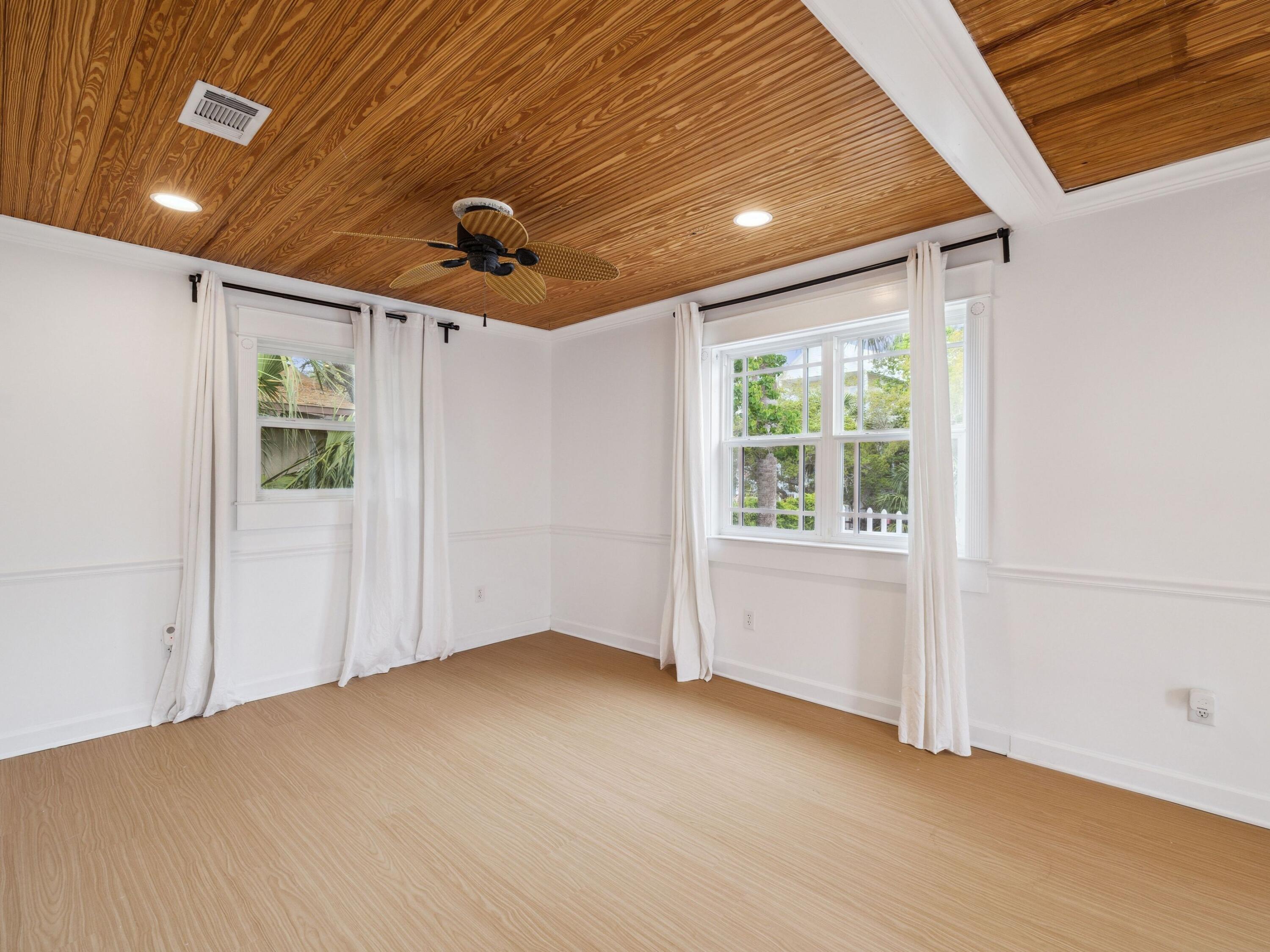 38 Barracuda St