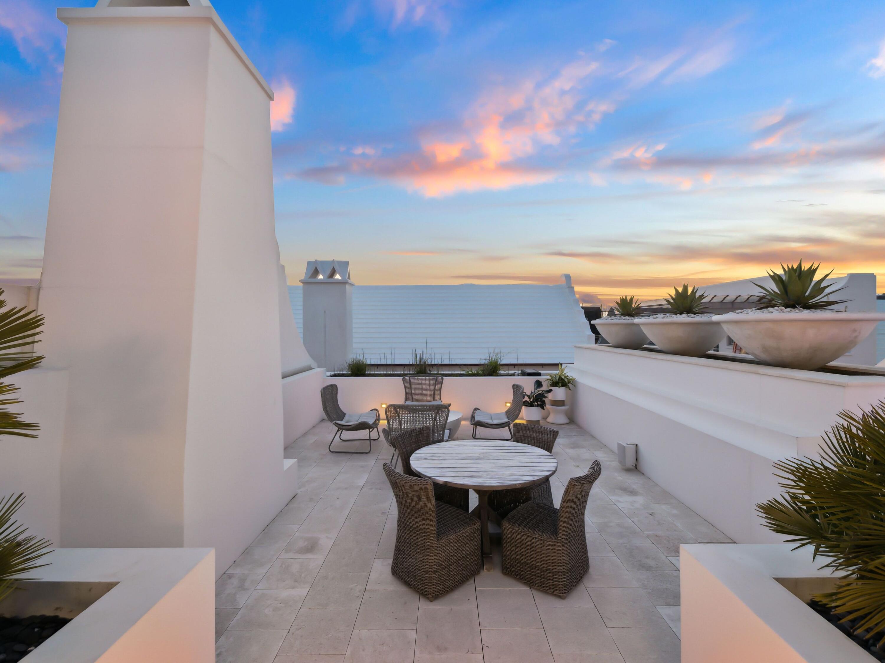 13 La Garza Ct