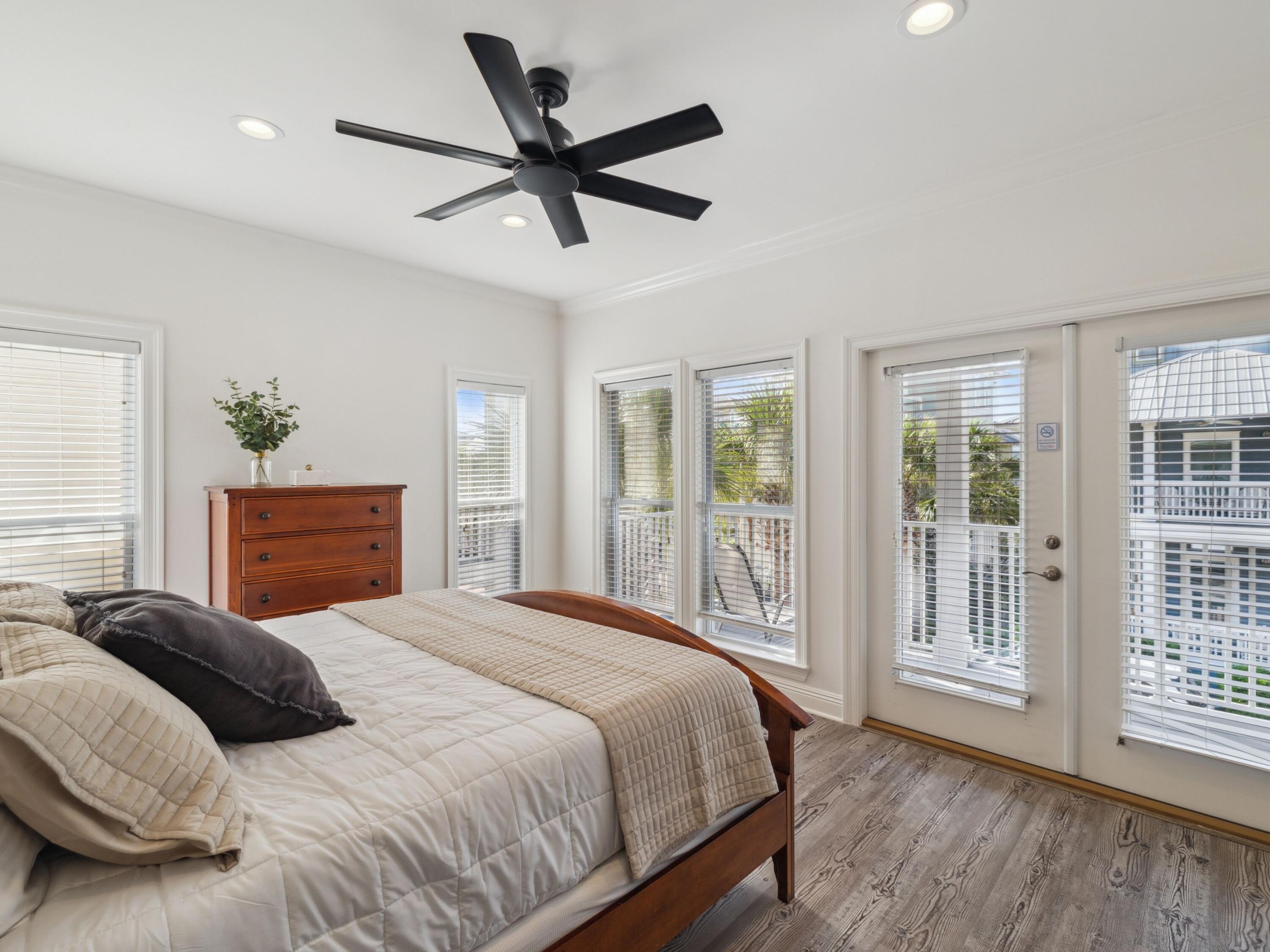 221 Seacrest Beach Blvd E