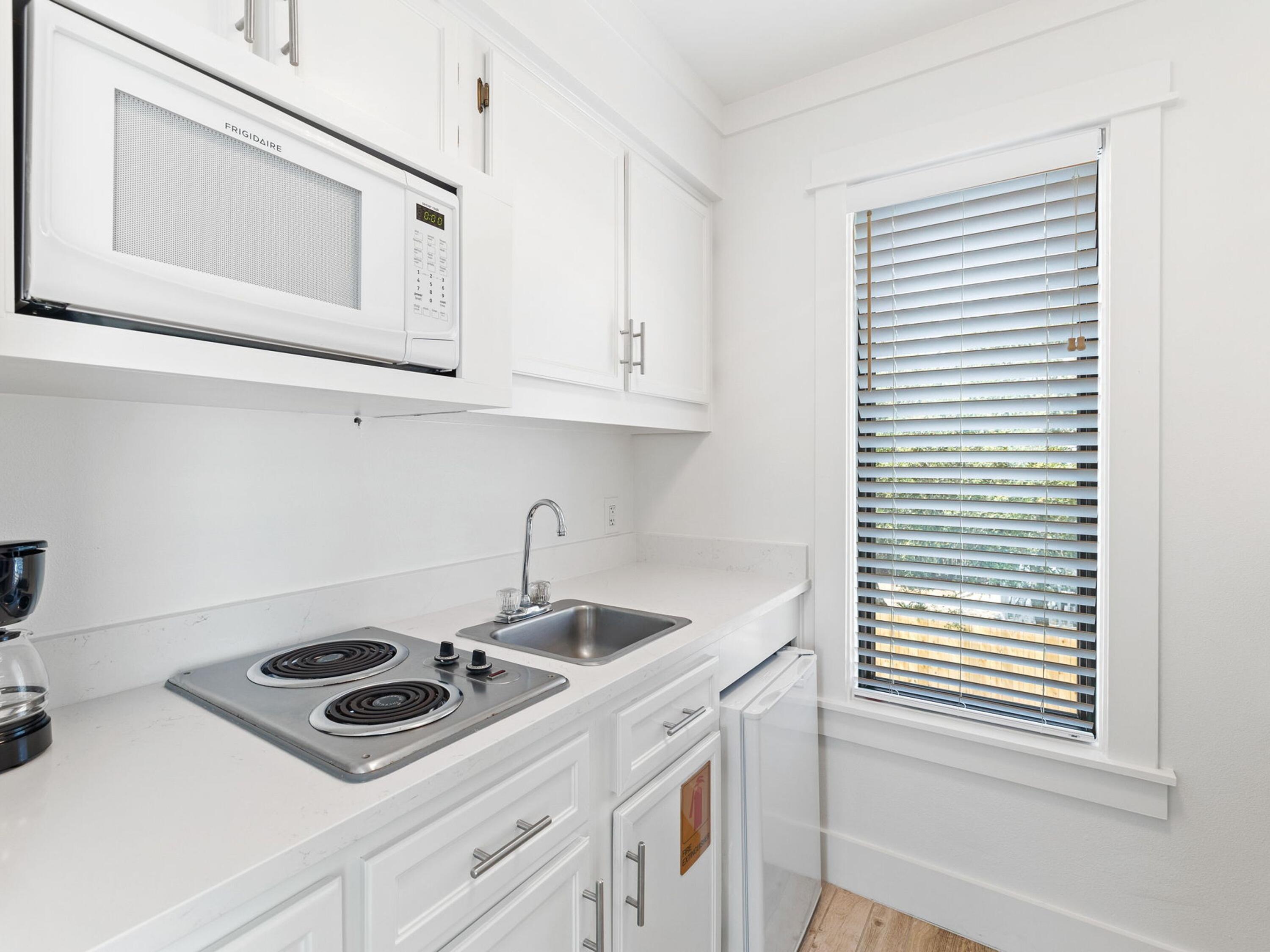 3153 E Scenic Highway, 98