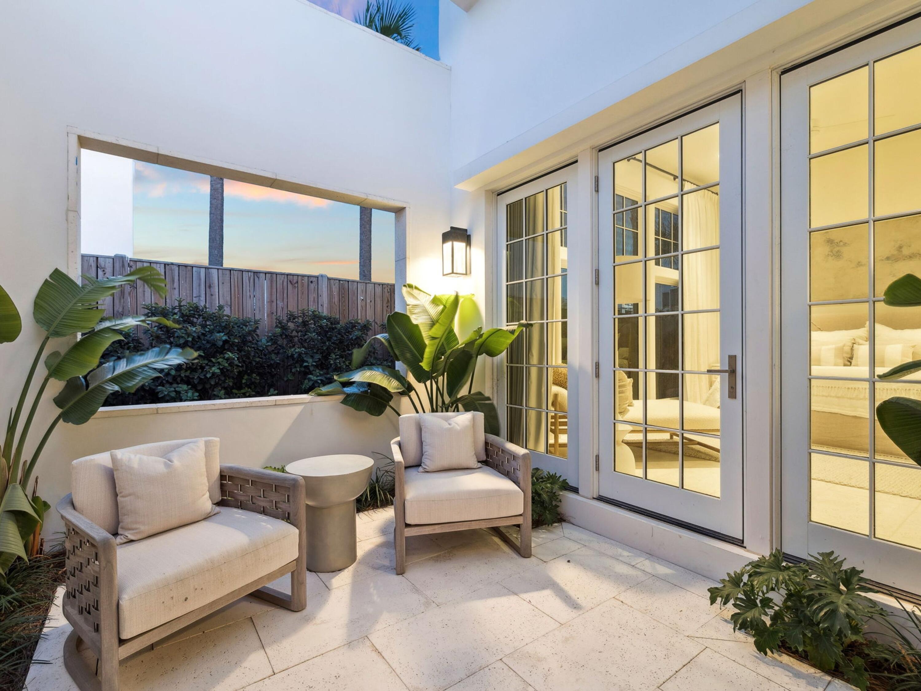 67 Kaiya Beach Lane, Unit A