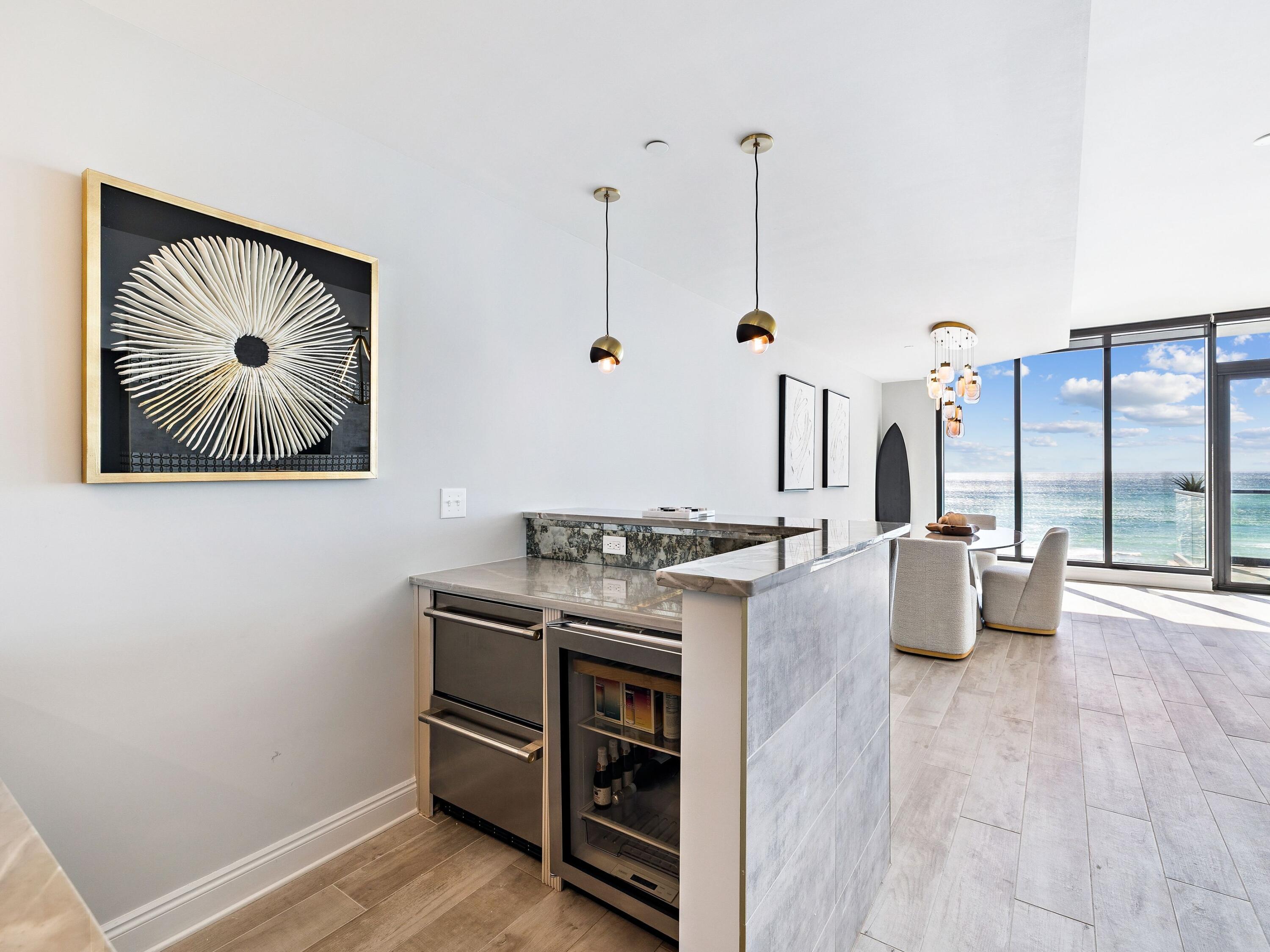 4463 W County Highway 30A UNIT 302