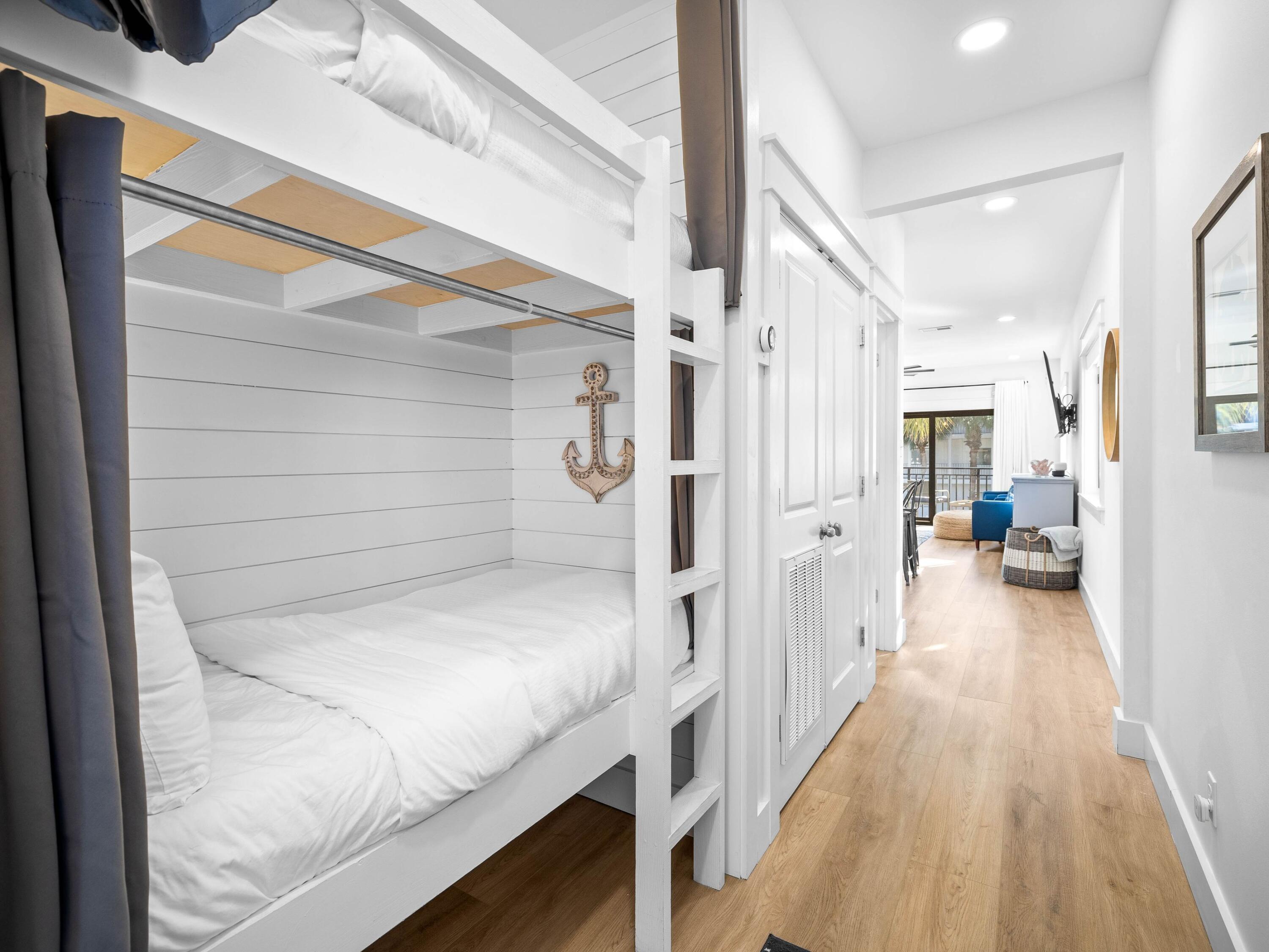 3604 East County Highway 30A D6