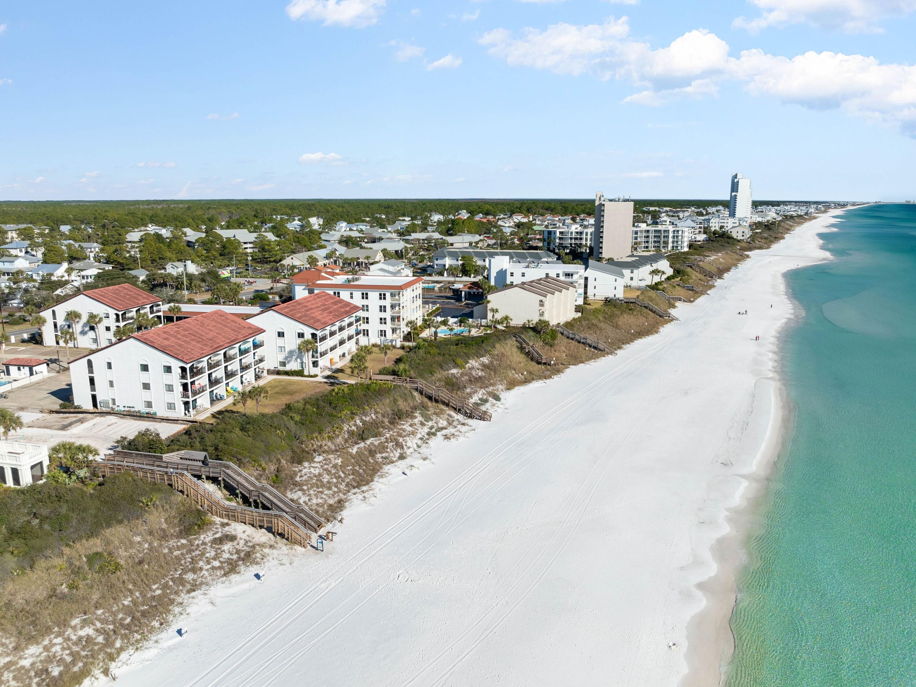 3604 East County Highway 30A D6