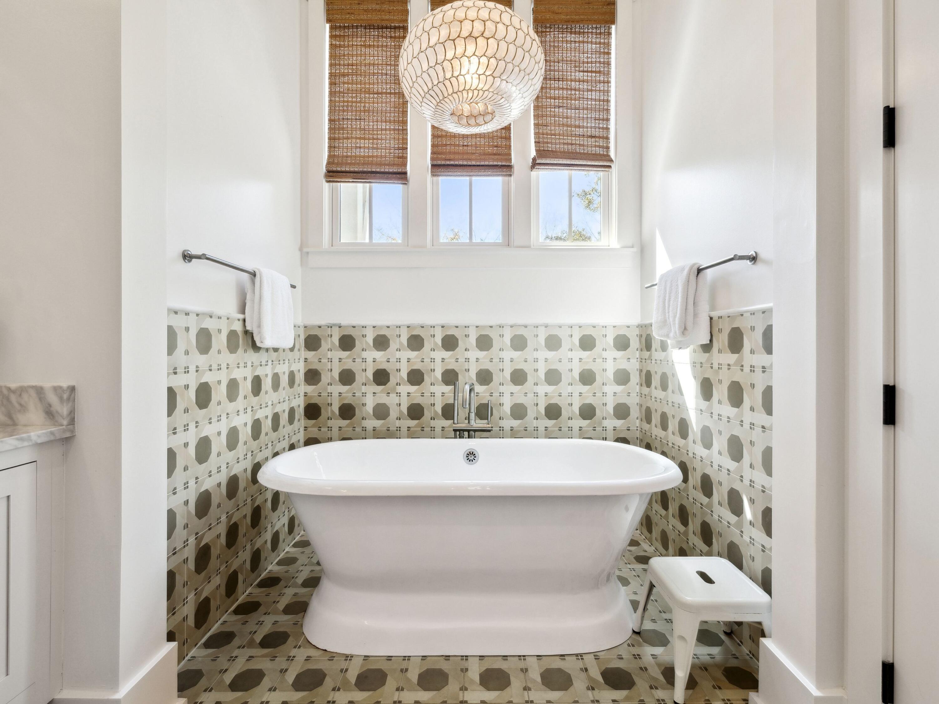 76 Tall Timber Court