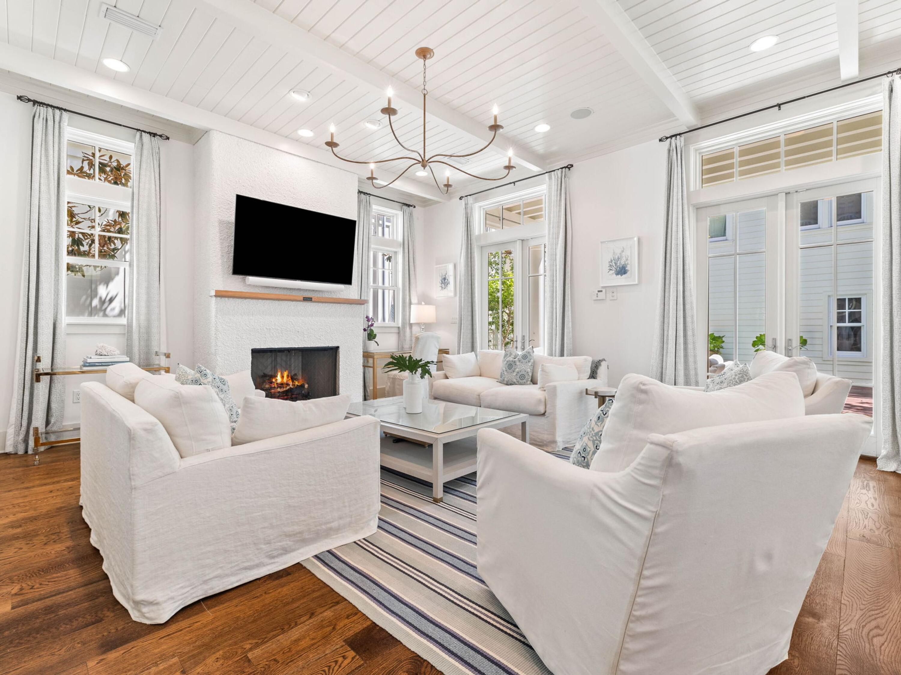 223 Western Lake Drive