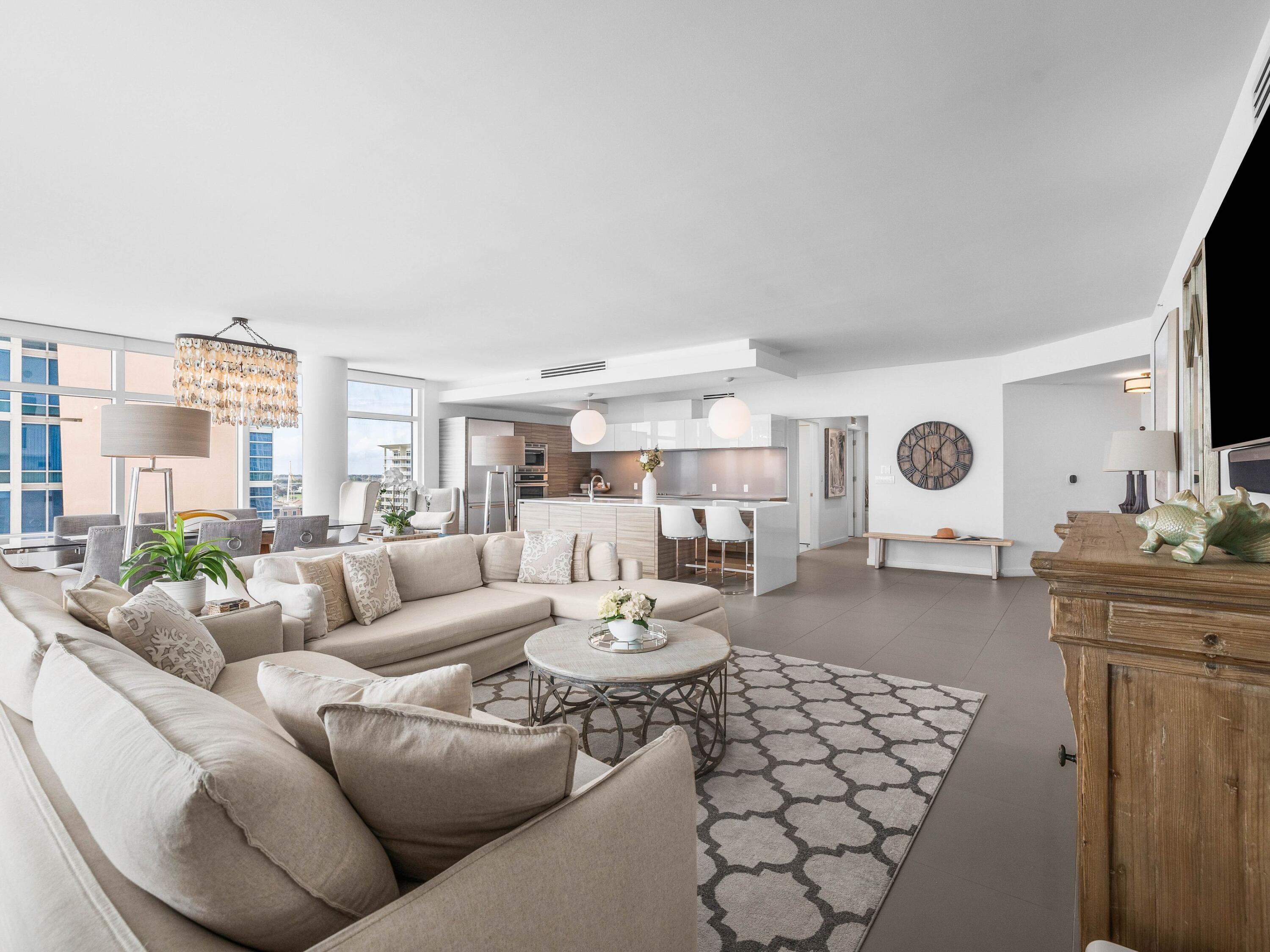 1900 Scenic Hwy 98 902