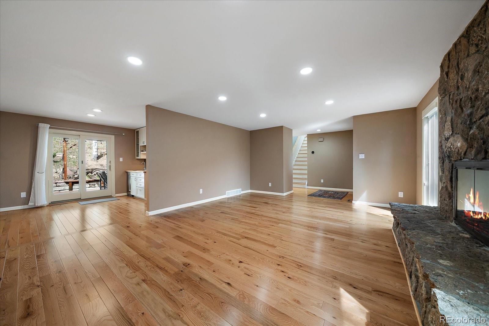 4039 Histead Way