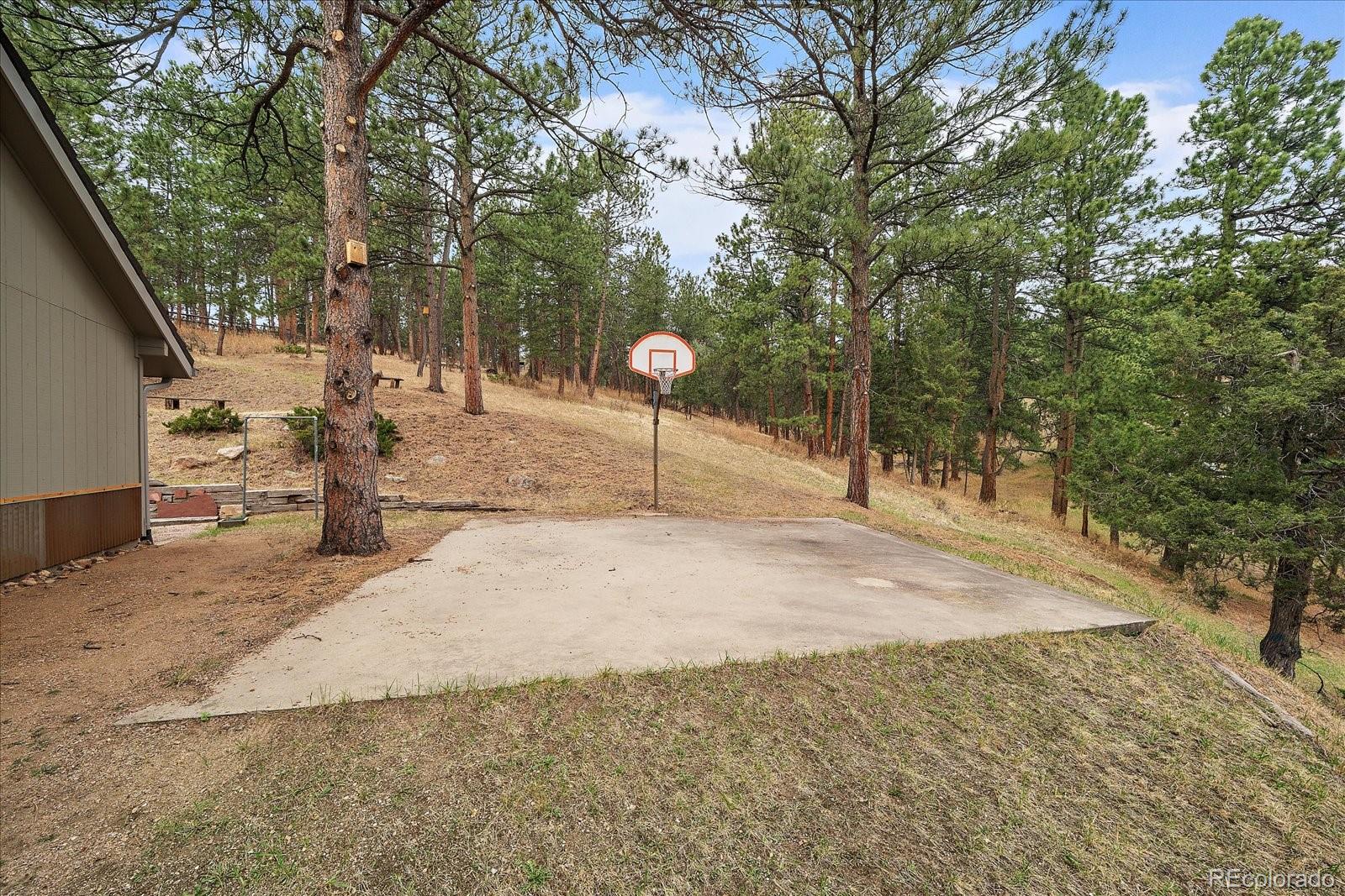 4039 Histead Way