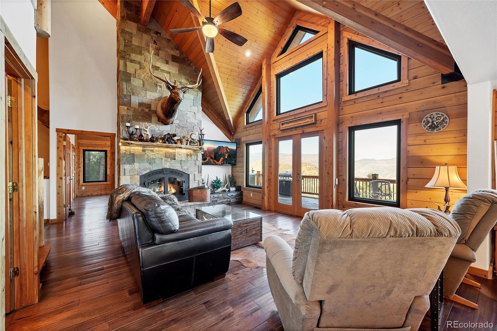 1055 Saddleback Drive