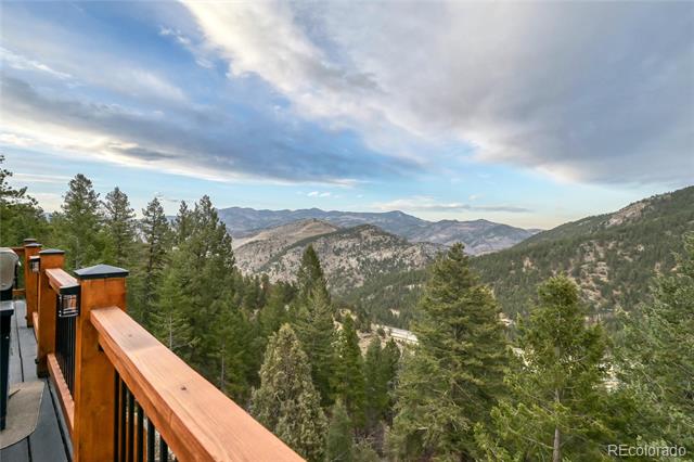 1055 Saddleback Drive