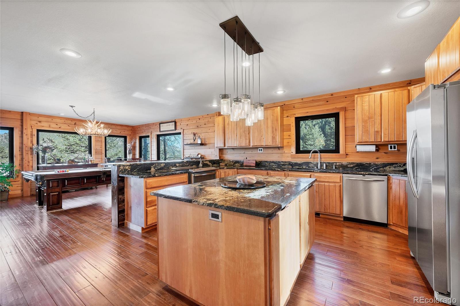 1055 Saddleback Drive