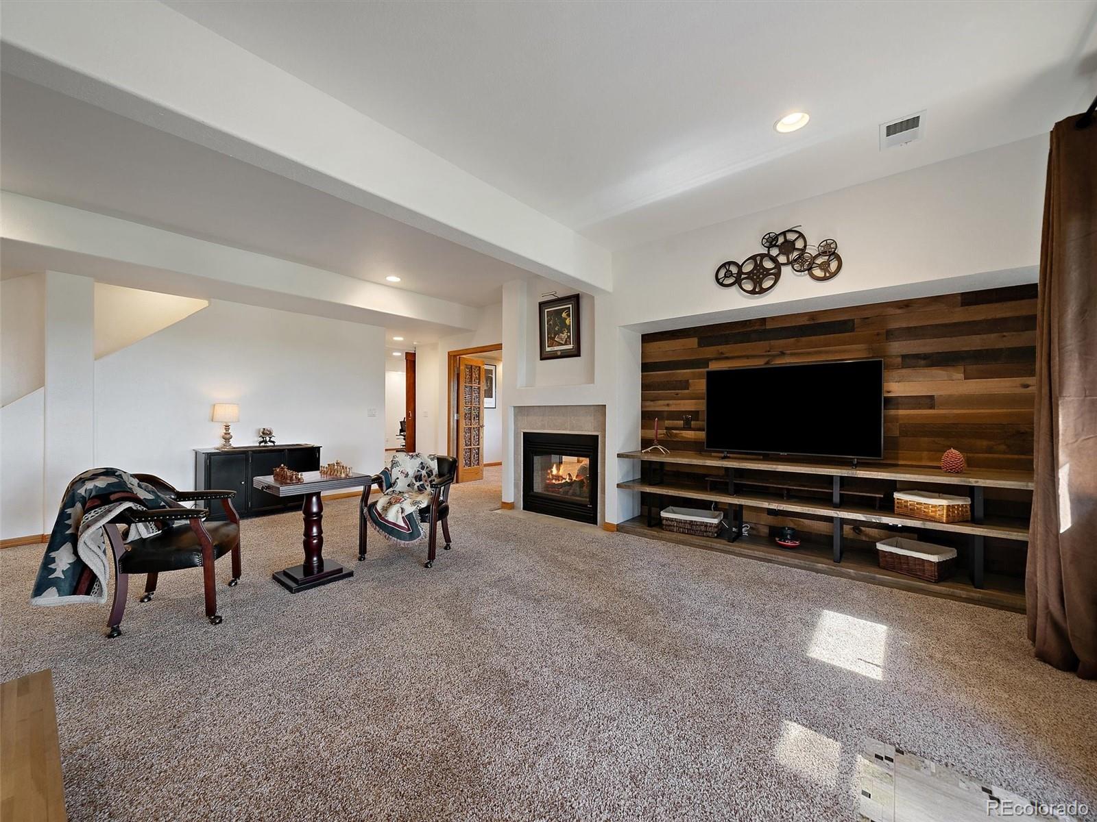 1584 Bierstadt Court