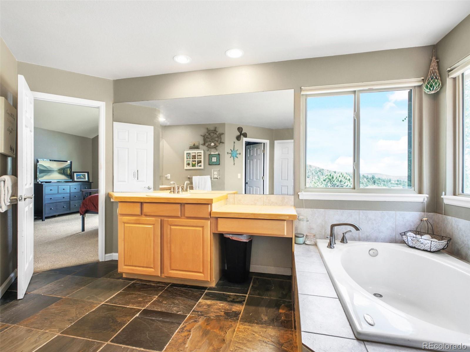 3648 Heatherwood Way