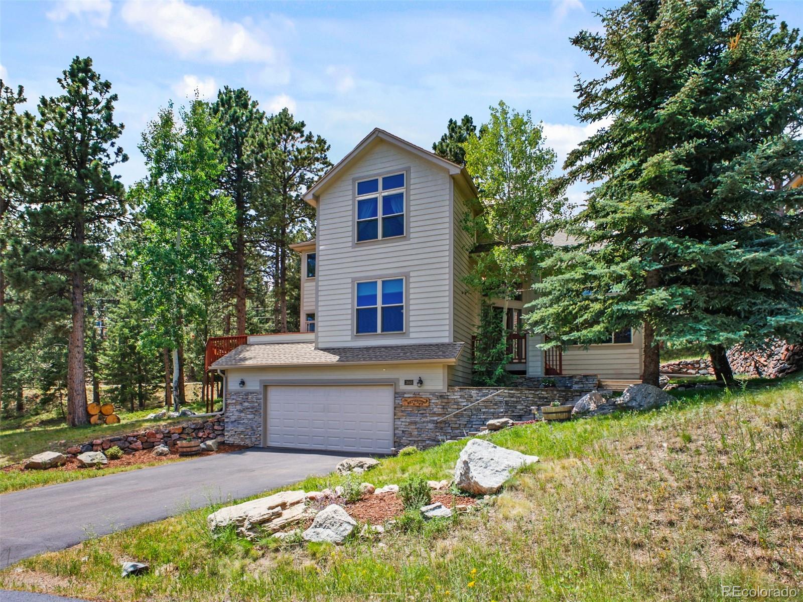 3648 Heatherwood Way